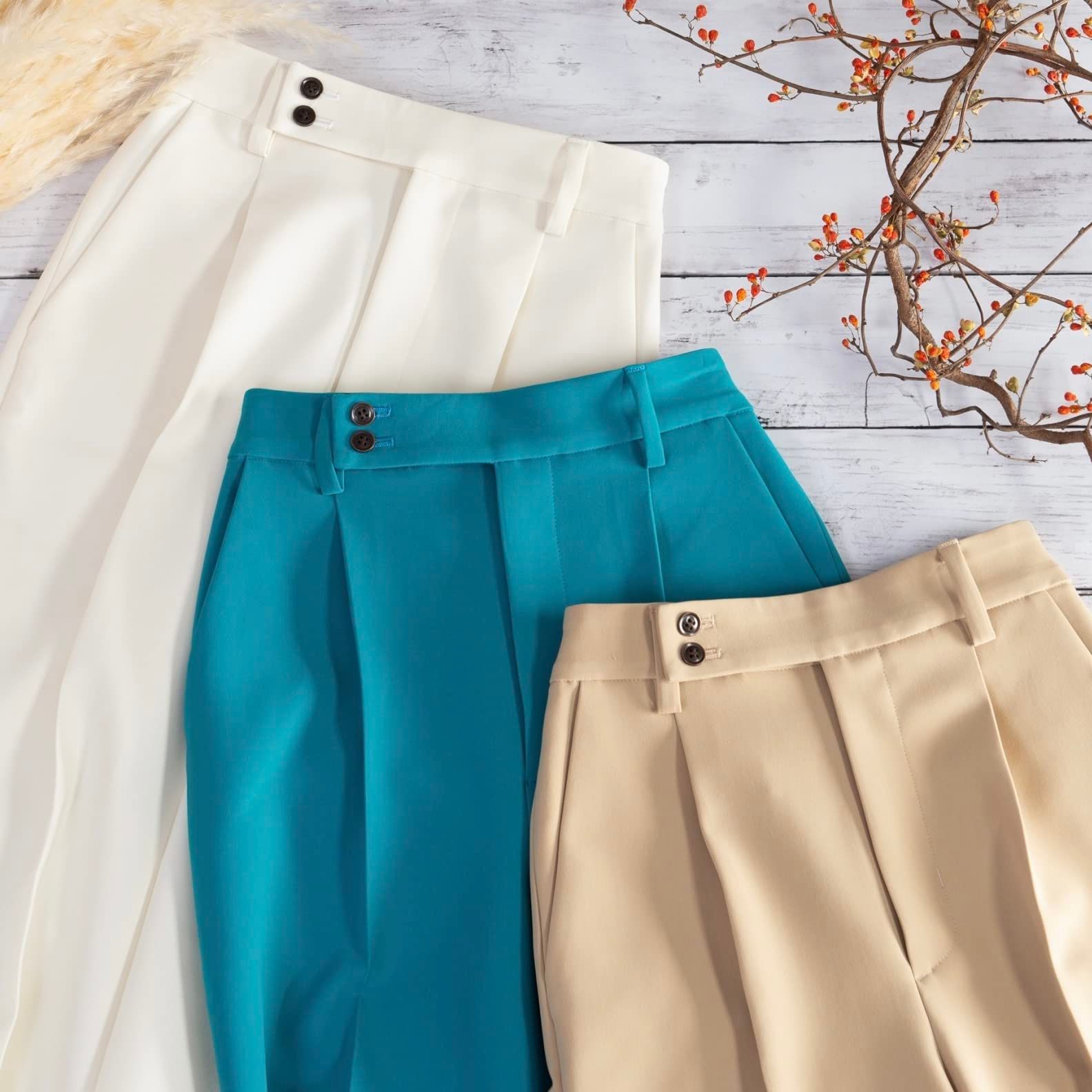 ストレートのワイドパンツ