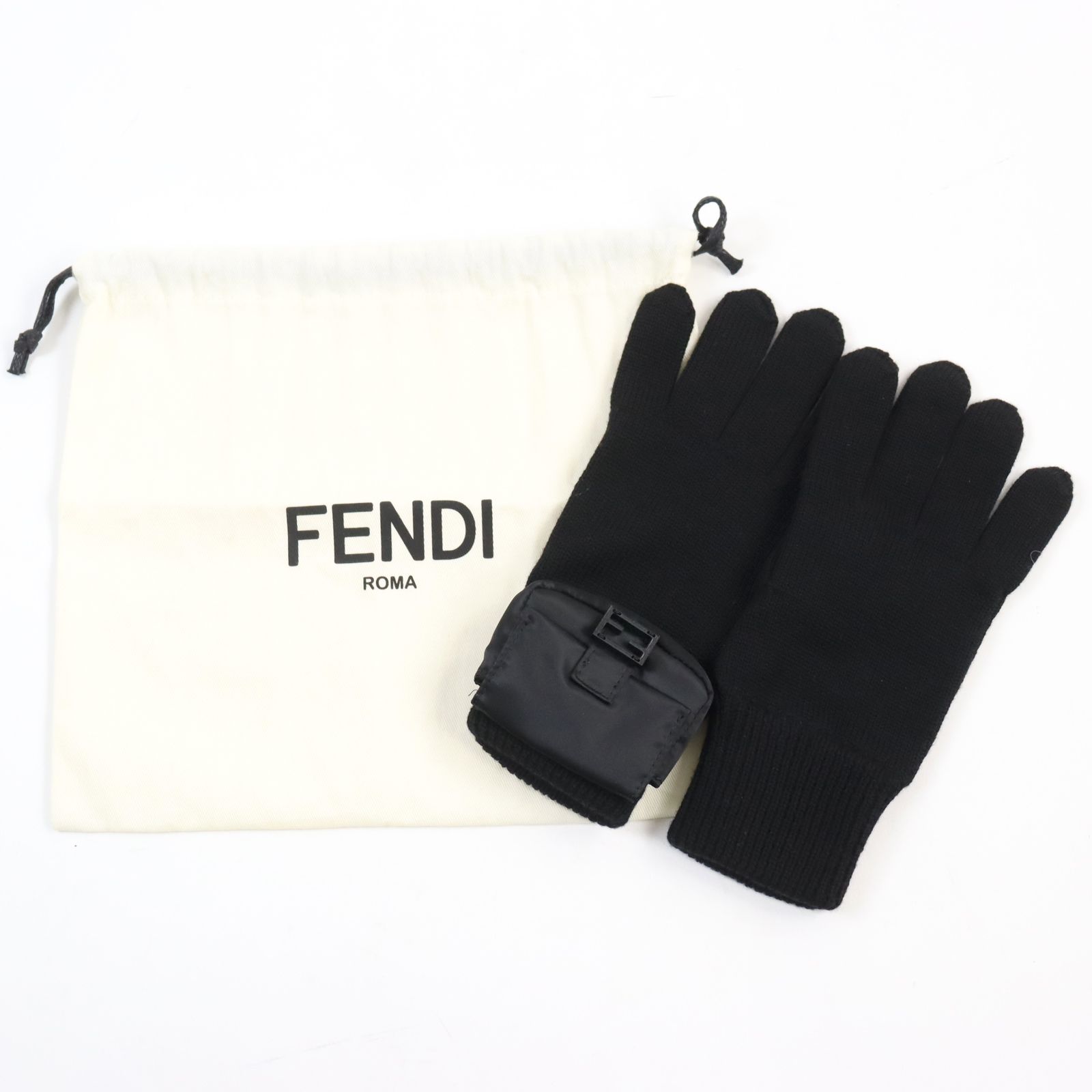 美品○FENDI フェンディ FXY581 ANB1 バケットグローブ ウール100% FFロゴ ナイロン製バゲット付き グローブ/手袋 ブラック M  保存袋付き イタリア製 正規品 メンズ - メルカリ