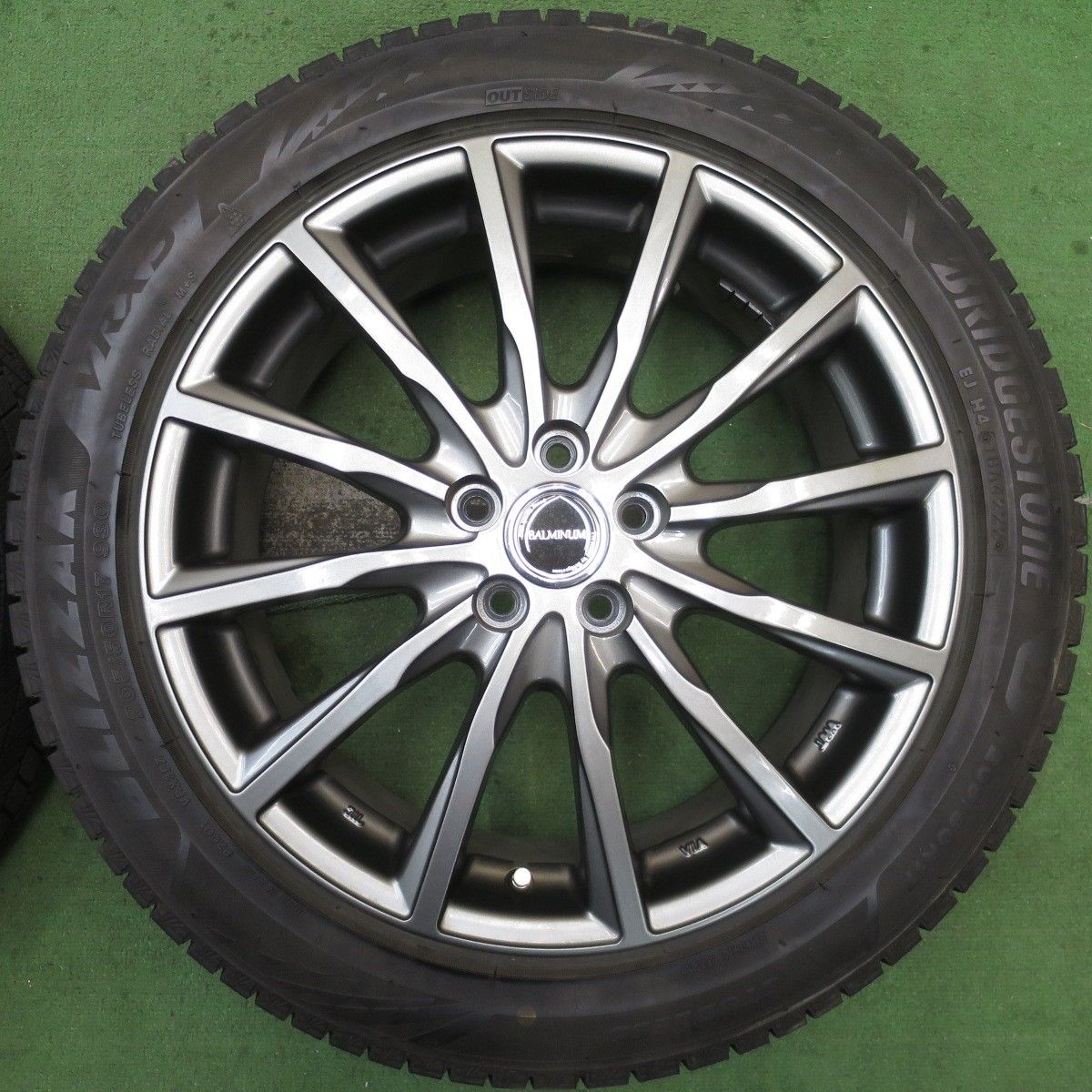 バリ溝 22年 キレイ 9.5分 インプレッサ 等 205 50R17 スタッドレス ブリヂストン ブリザック VRX3 BALMINUM バルミナ 17インチ PCD100 5H 5091902NJス