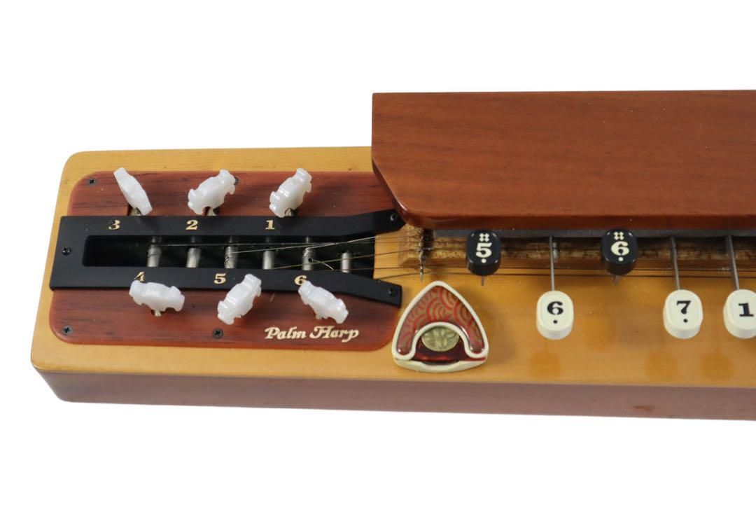 大正琴 PALM HARP ハードケース付き 簡易動作確認済み 大正琴 PALM HARP ハードケース付き 簡易動作確認済み 大正琴 PALM