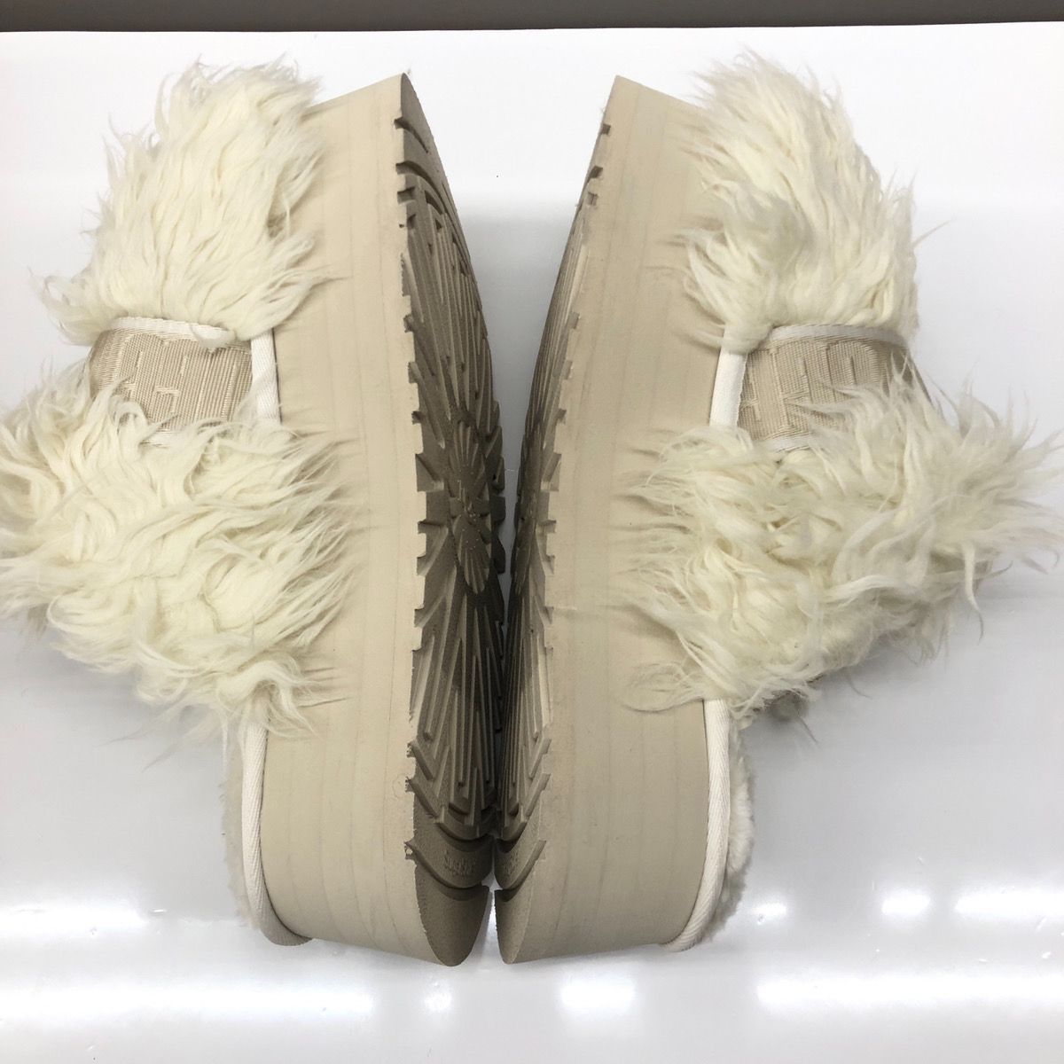 ugg アグ W FLUFF MOMMA SUGAR SLIDE フラッフ モマ シュガー スライド