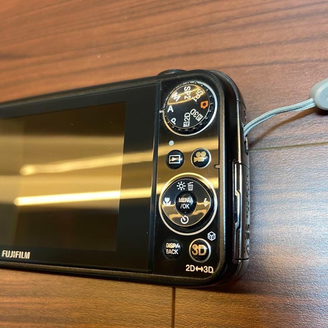 Fujifilm FinePix Real 3D W3 デジカメ 3815 - メルカリ