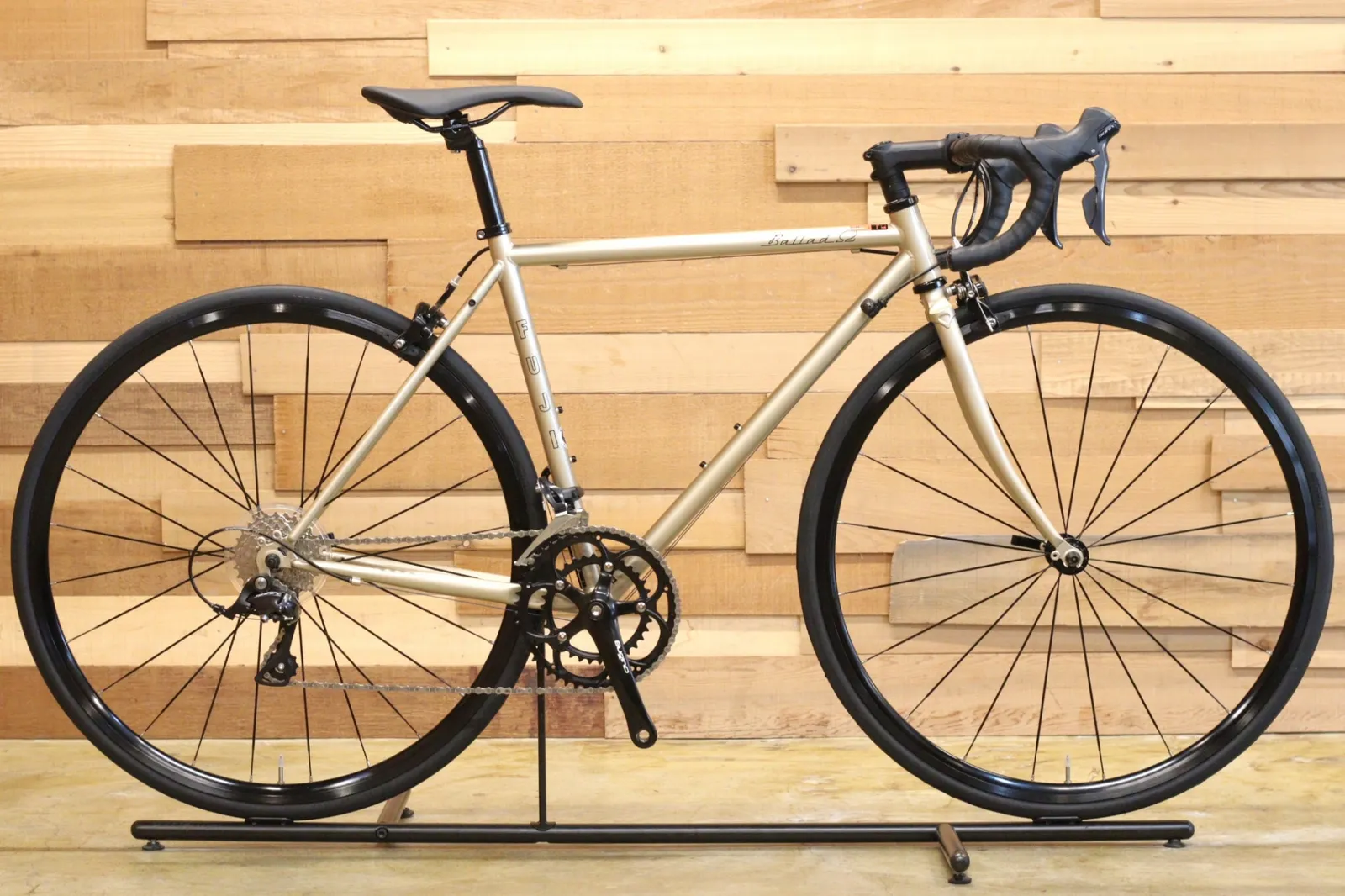 【値下げ可】FUJI ロードバイク BALLAD OMEGA 52【新品同様】 値下げ可】FUJI ロードバイク BALLAD OMEGA 52【新品同様】 fuji