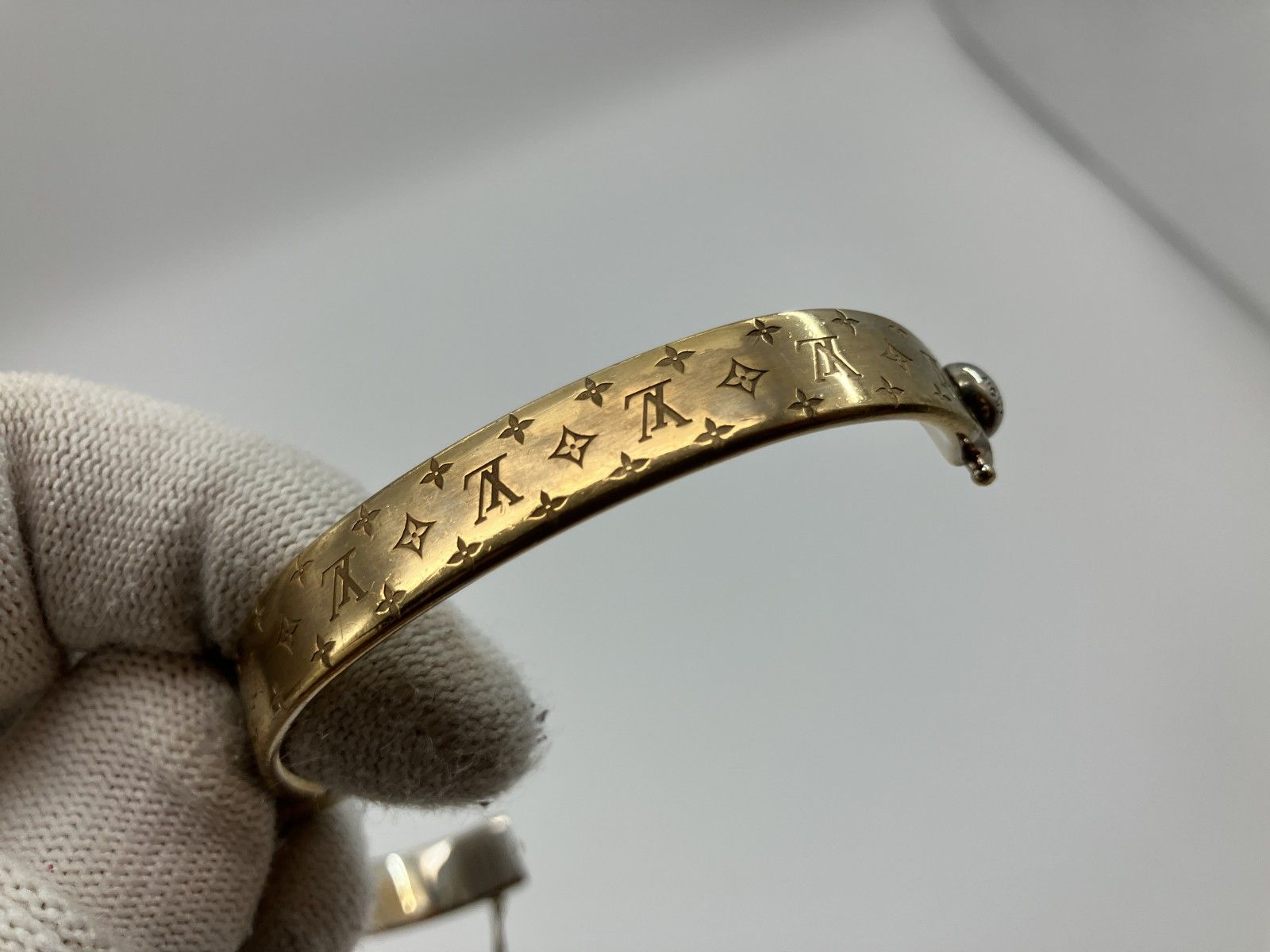 ルイヴィトン カフ ナノグラム バングル Sサイズ M00253 GP ゴールド金具 ブレスレット イタリア製 ルイヴィトン カフ ナノグラム バングル Sサイズ M00253 GP ゴールド