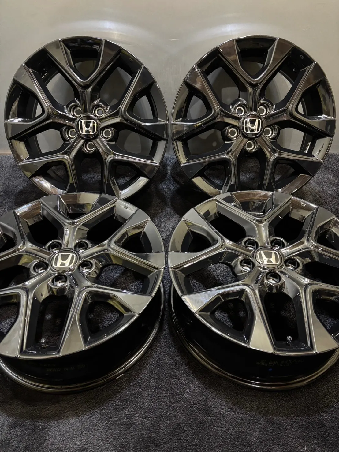 ホンダ ZR-V ブラックスタイルタイヤ・ホイール4本セット18インチ zr-v