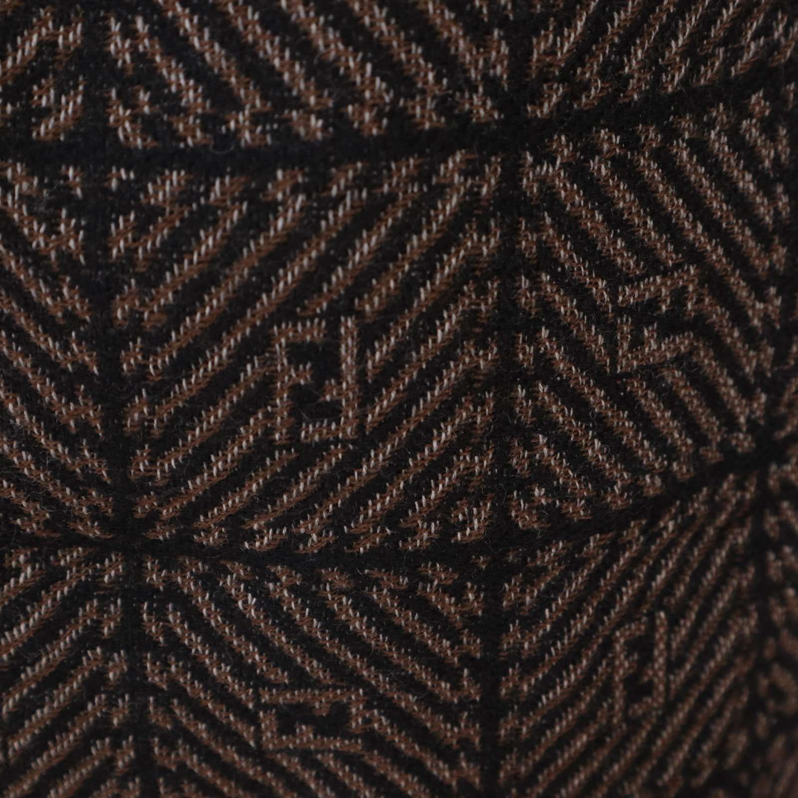 FENDI フェンディ 秋冬 ズッカ チェック柄☆ ウール100% フリンジ