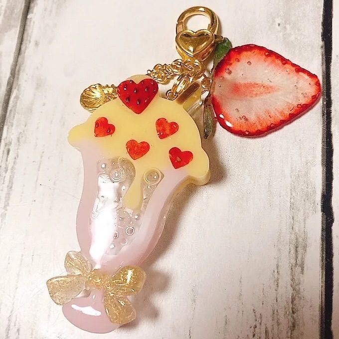 シャカシャカキーホルダー Mチョコ入フラペチーノシェイカー