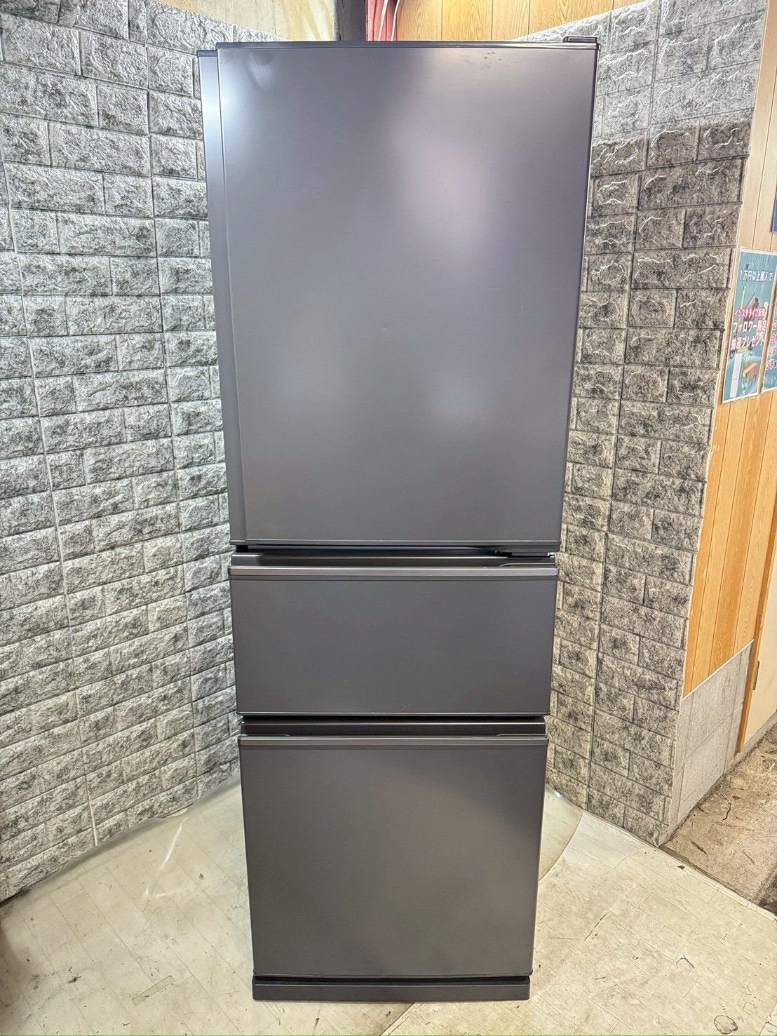 大阪送料無料☆3か月保障付き☆冷蔵庫☆三菱☆3ドア☆2021年☆MR-CX27G