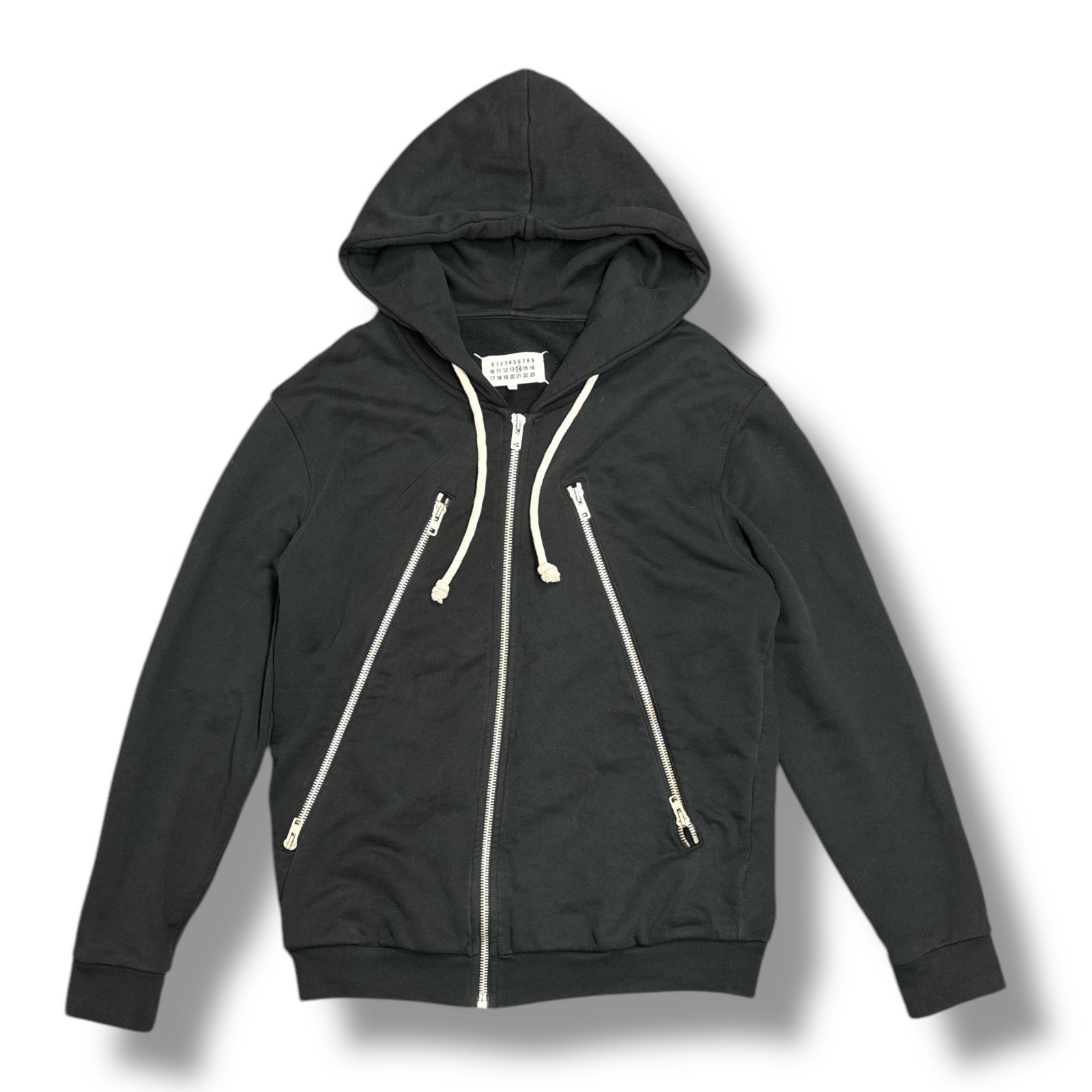 マルジェラ Maison Margiela パーカー 八の字フーディー Maison Margiela(メゾン マルジェラ）買取しました！ 八の字
