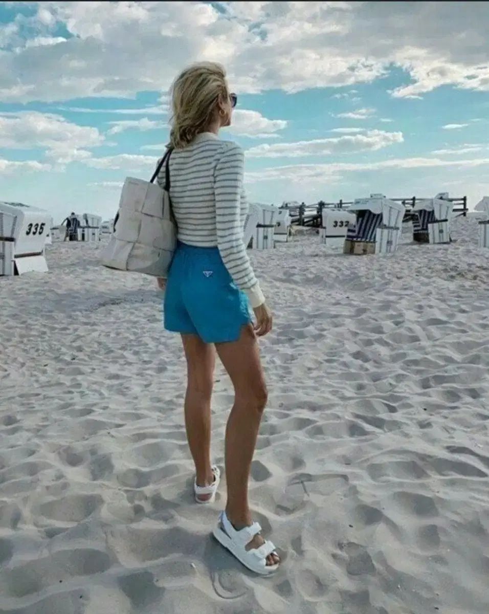 CHANEL シャネル