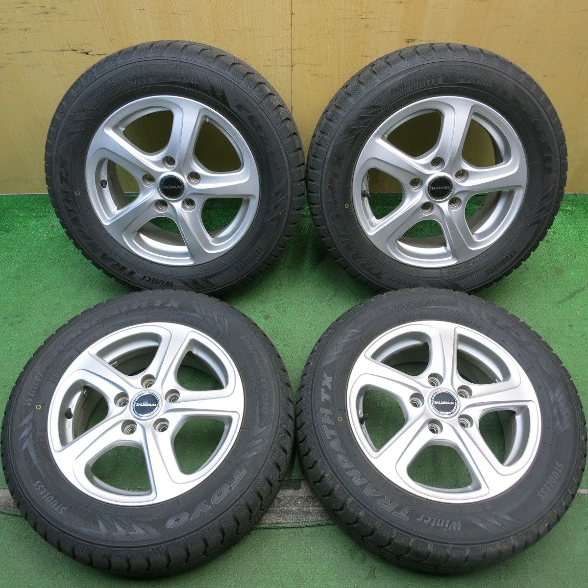 バリ溝 23年 キレイ 9分 スタッドレス 195 65R15 トーヨー ウインター トランパス TX BALMINUM バルミナ 15インチ PCD114.3 5H 5092103HAス