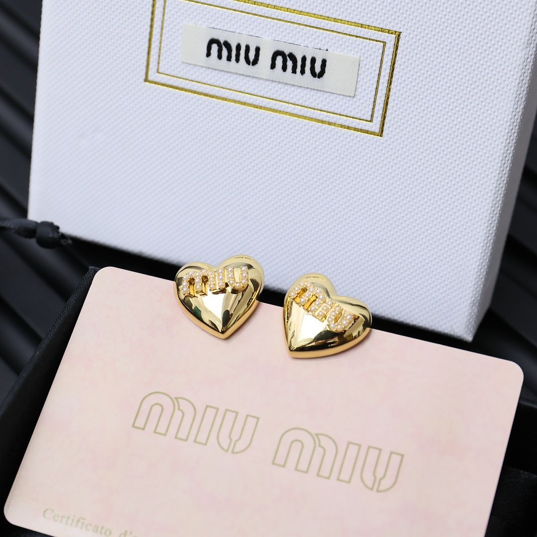 Miu Miu)ミュウミュウ 新品未使用 クリスタル パール ハート ピアス - メルカリ