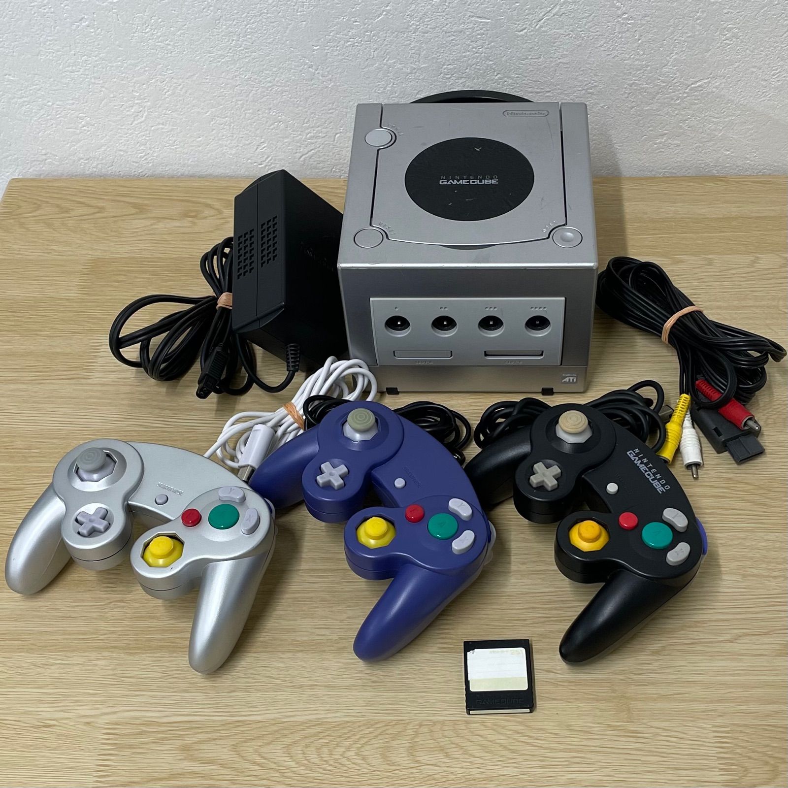 任天堂 ゲームキューブ GAMECUBE 本体 ソフト2個付