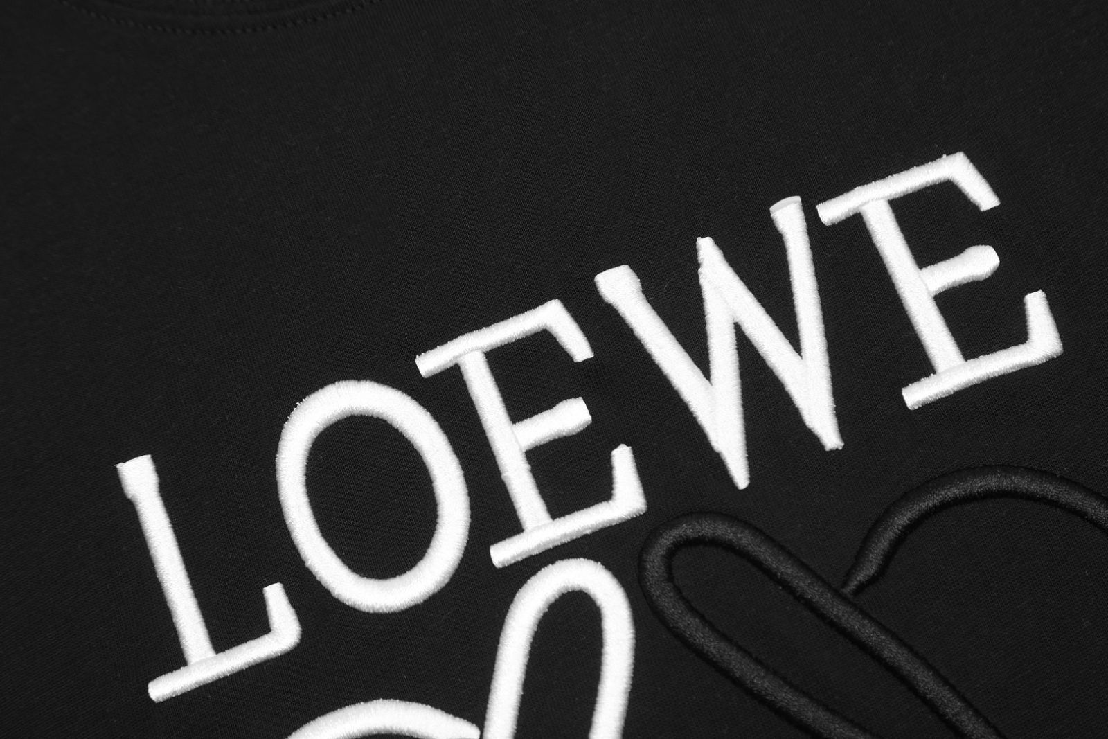 LOEWE レディース メンズ 半袖tシャツ 夏服Ｔシャツ 半袖 春 夏 秋 通気性 並行輸入品 トップス 男女兼用  Y07