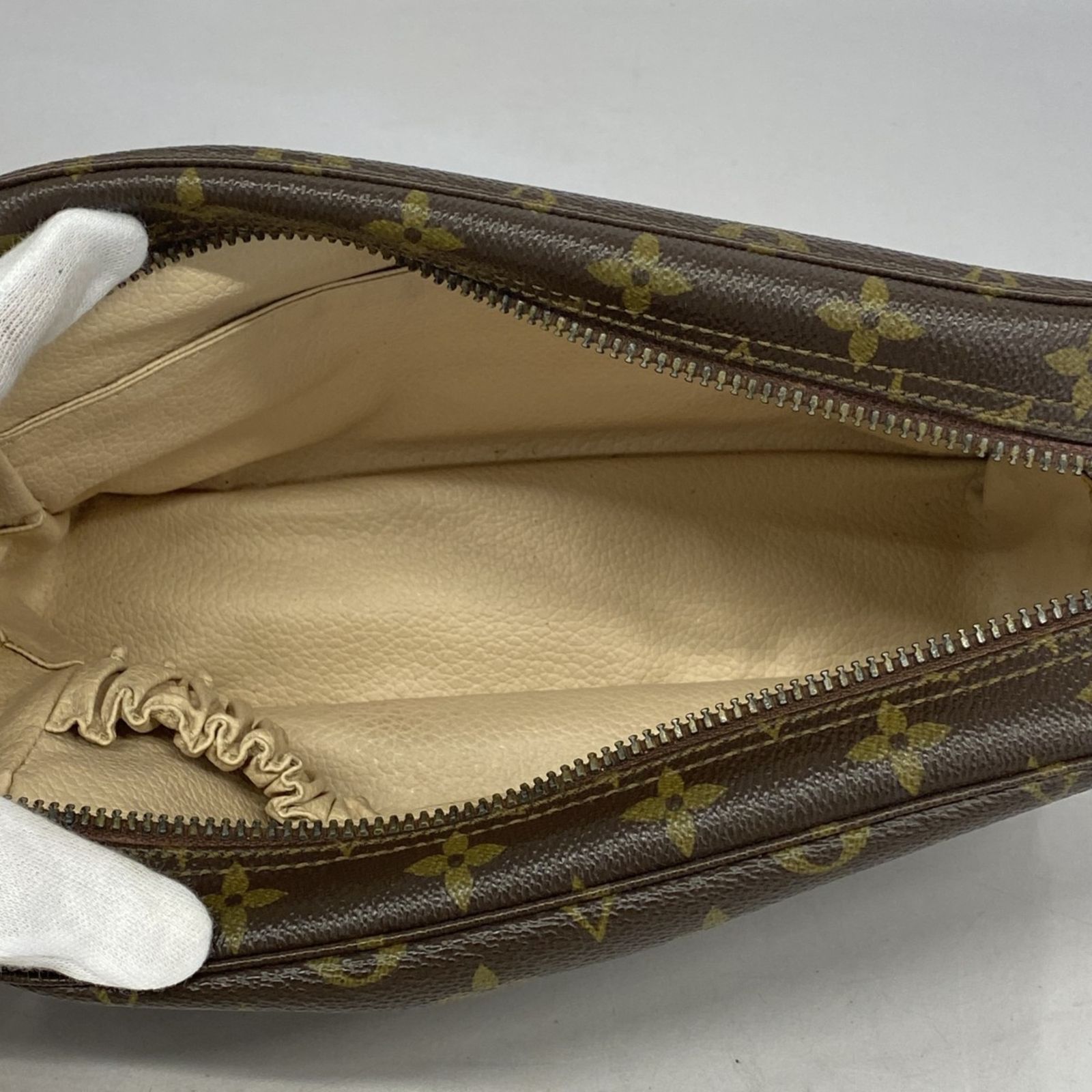 ルイ・ヴィトン(Louis Vuitton) ルイ・ヴィトン ポーチ