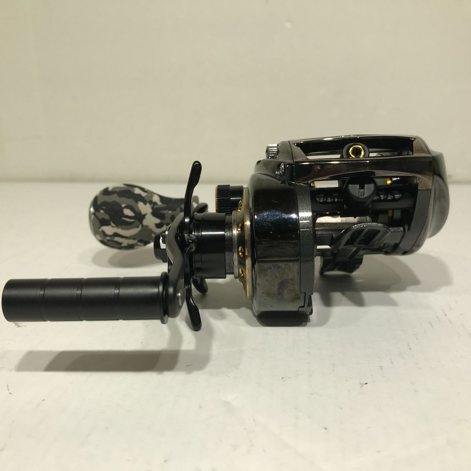 ABUREVOビッグシューター中古 中古品】 アブ レボビッグシューター