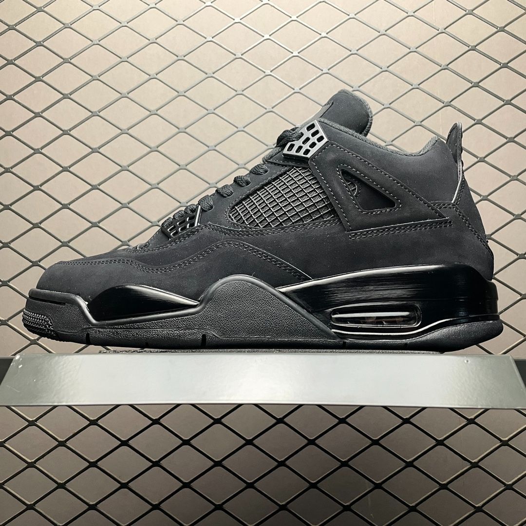 新品 Nike Air Jordan 4 