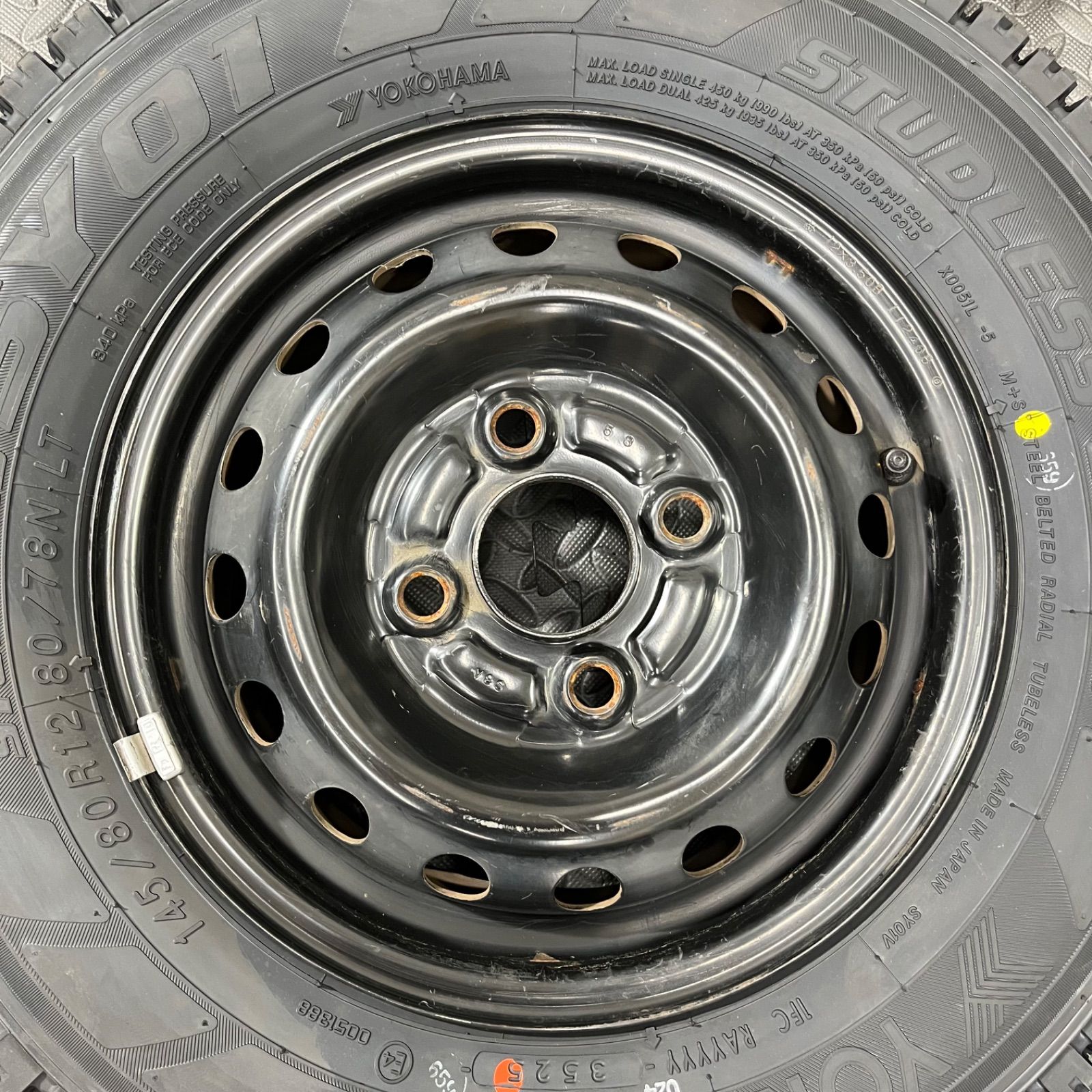 【お買い得】 25年製 タイヤ 145 80R12 80 78N LT ヨコハマ SY01V ホンダ アクティ スタッドレスタイヤ 冬タイヤ 1056C