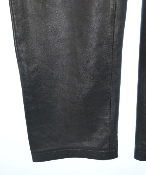 DKNY