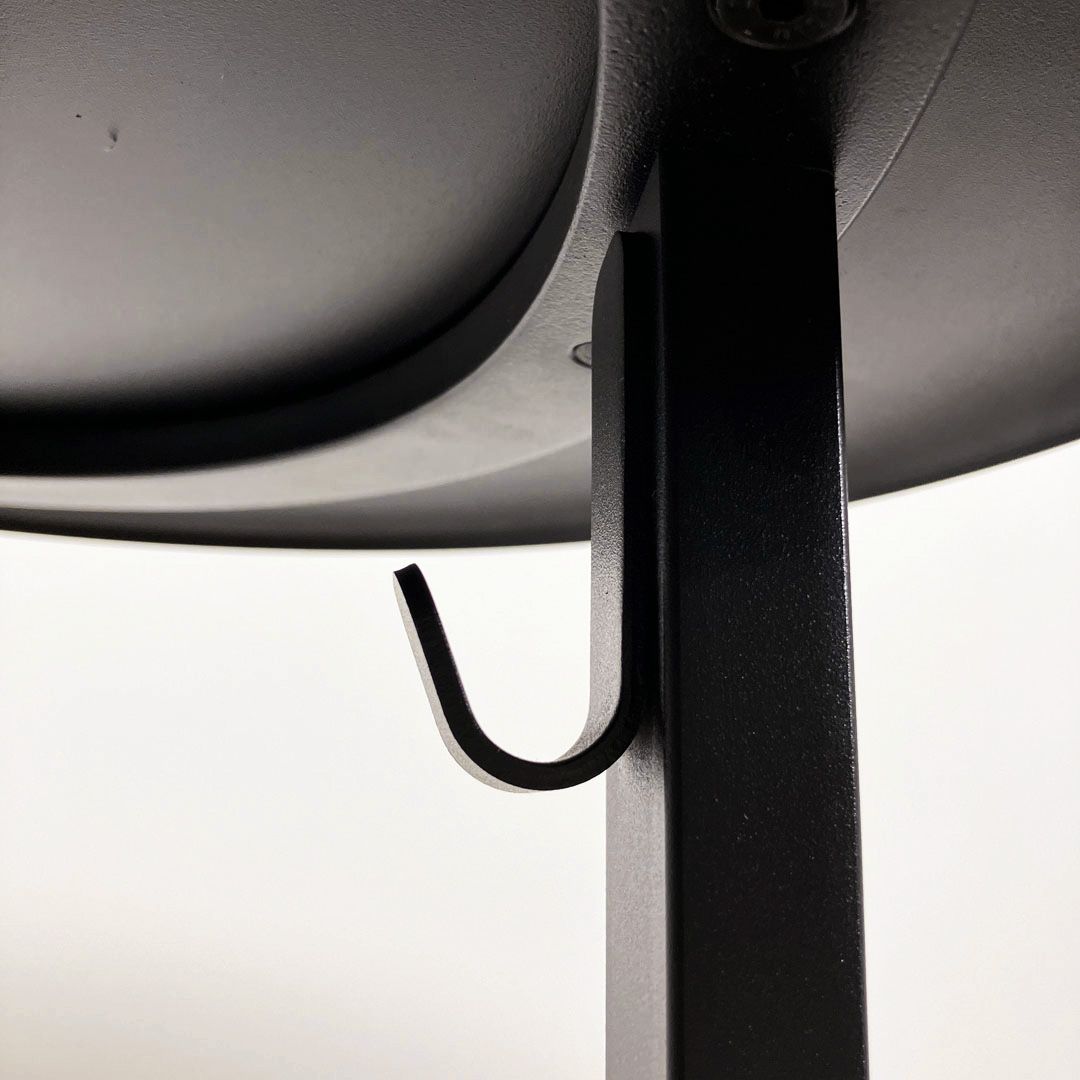 TABLE BLACK