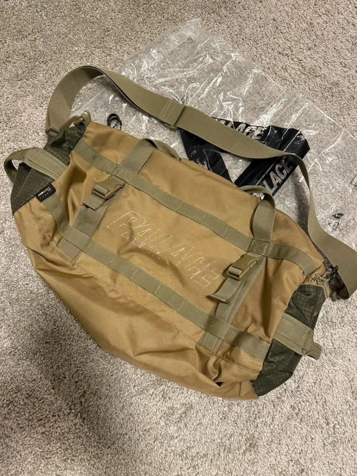 パレス バリスティック ホールドオール ダッフルバッグ