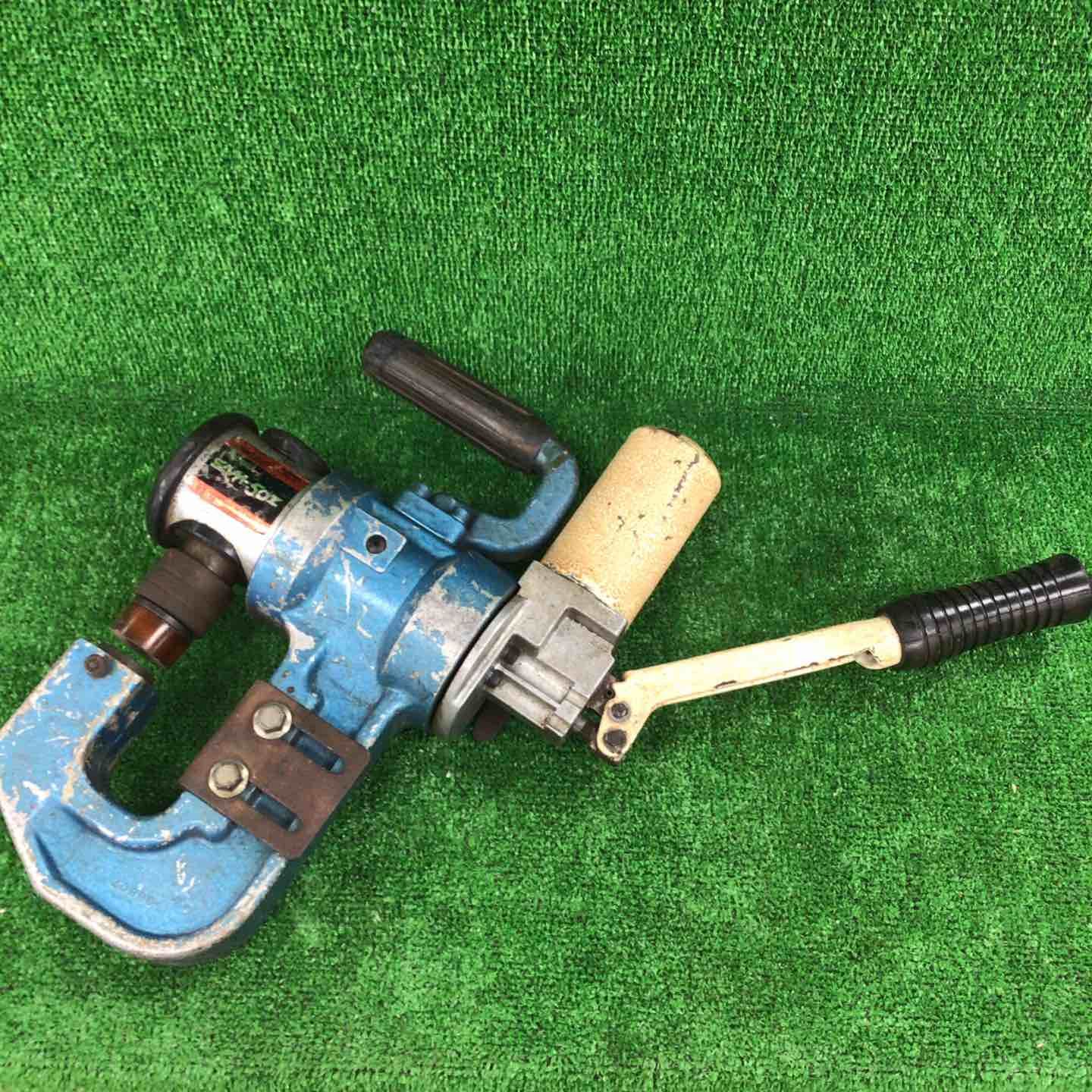 亀倉精機 手動油圧式パンチャー ボクサー SAM-50Z 【公式通販】 亀倉精機 手動油圧式パンチャー ボクサー SAM-50Z 【公式通販】