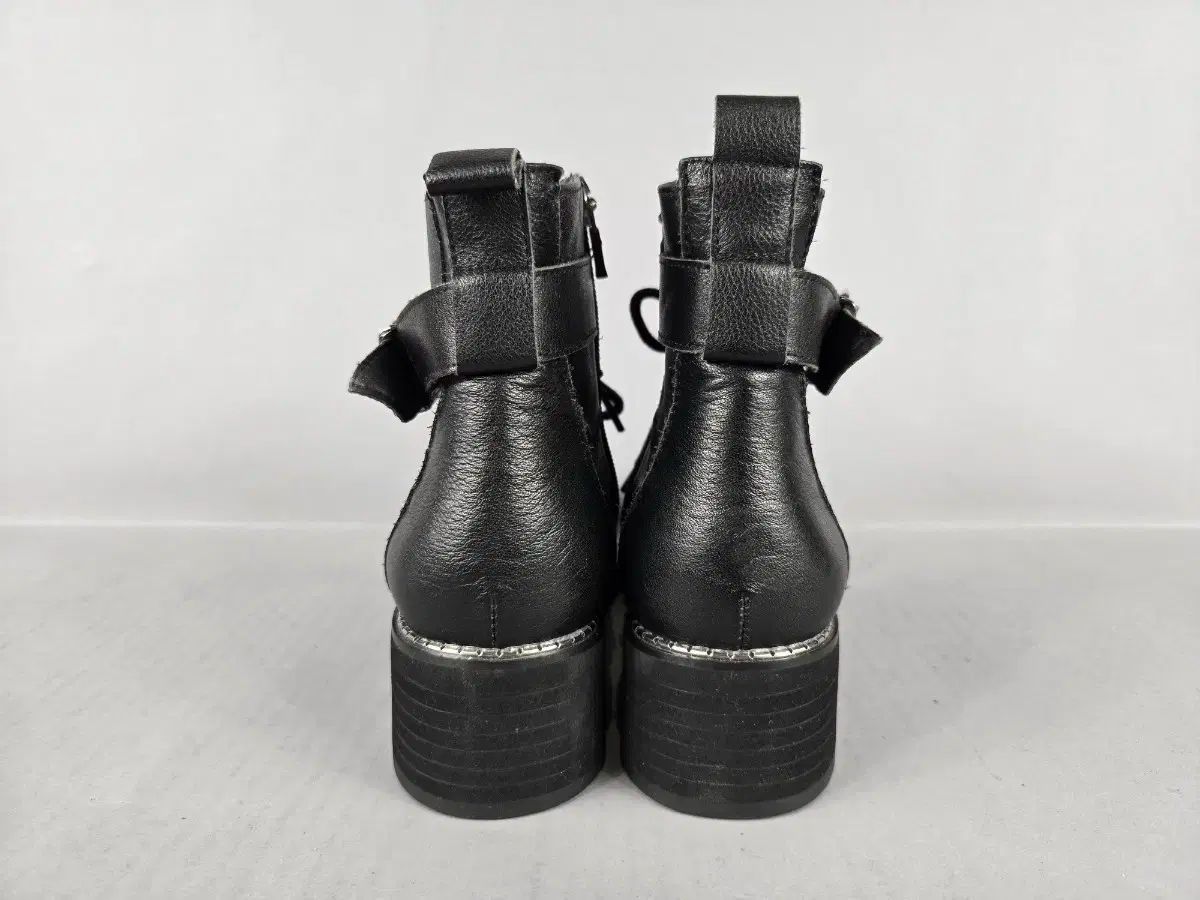 ウォーカーブーツ