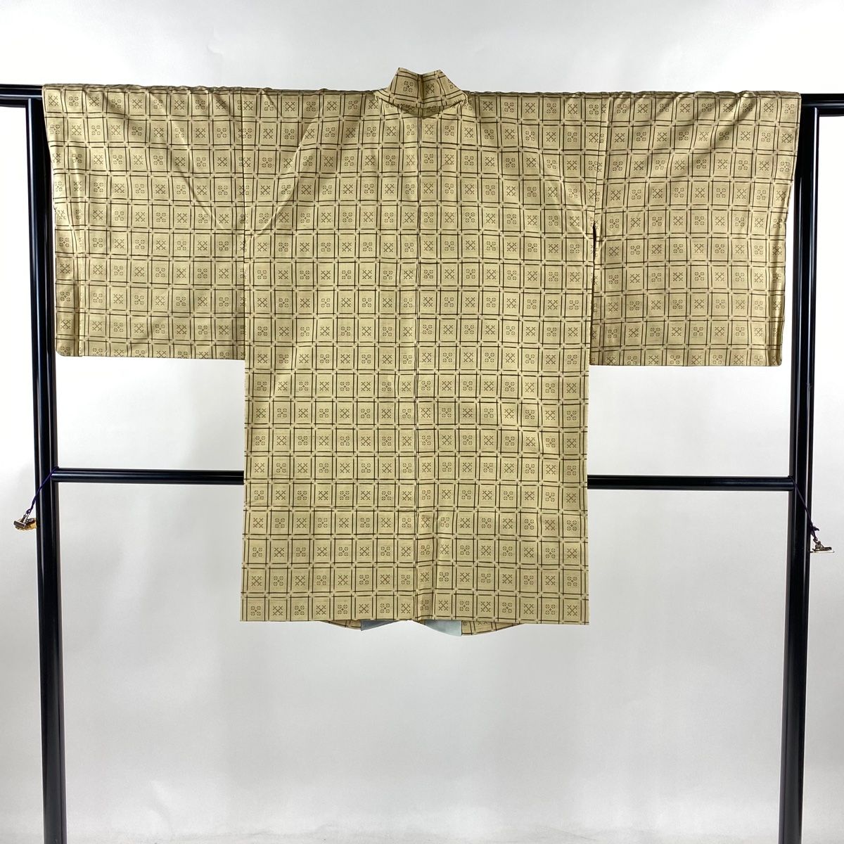 道中着 身丈90.5cm 裄丈64cm M 紬地 和装コート 証紙 格子 幾何学 ベージュ 正絹 名品