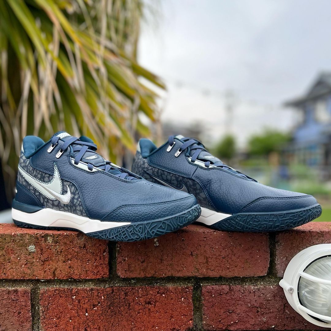 NIKE ZOOM LEBRON NXXT GEN AMPD ナイキ ズーム レブロン ネクスト ジェン 【MEN'S】 armory  navy/light silver-sail FJ1567-400 - メルカリ