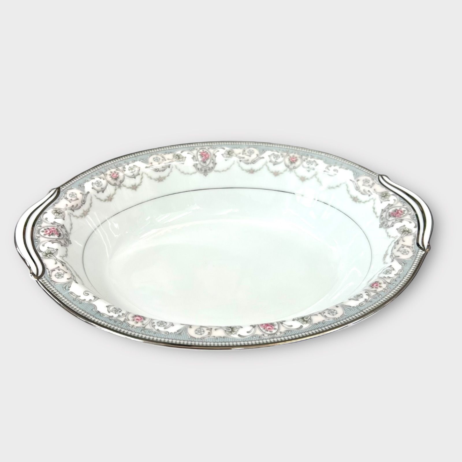 オールドノリタケ　オーバル皿 オールドノリタケ NORITAKE 金彩 幅広いシーンで活躍してくれる