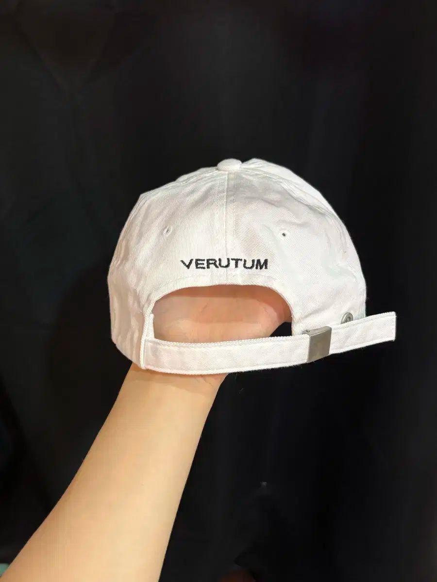 VERUTUM(ヴェルタム) 正規品 ボールキャップ - メルカリ