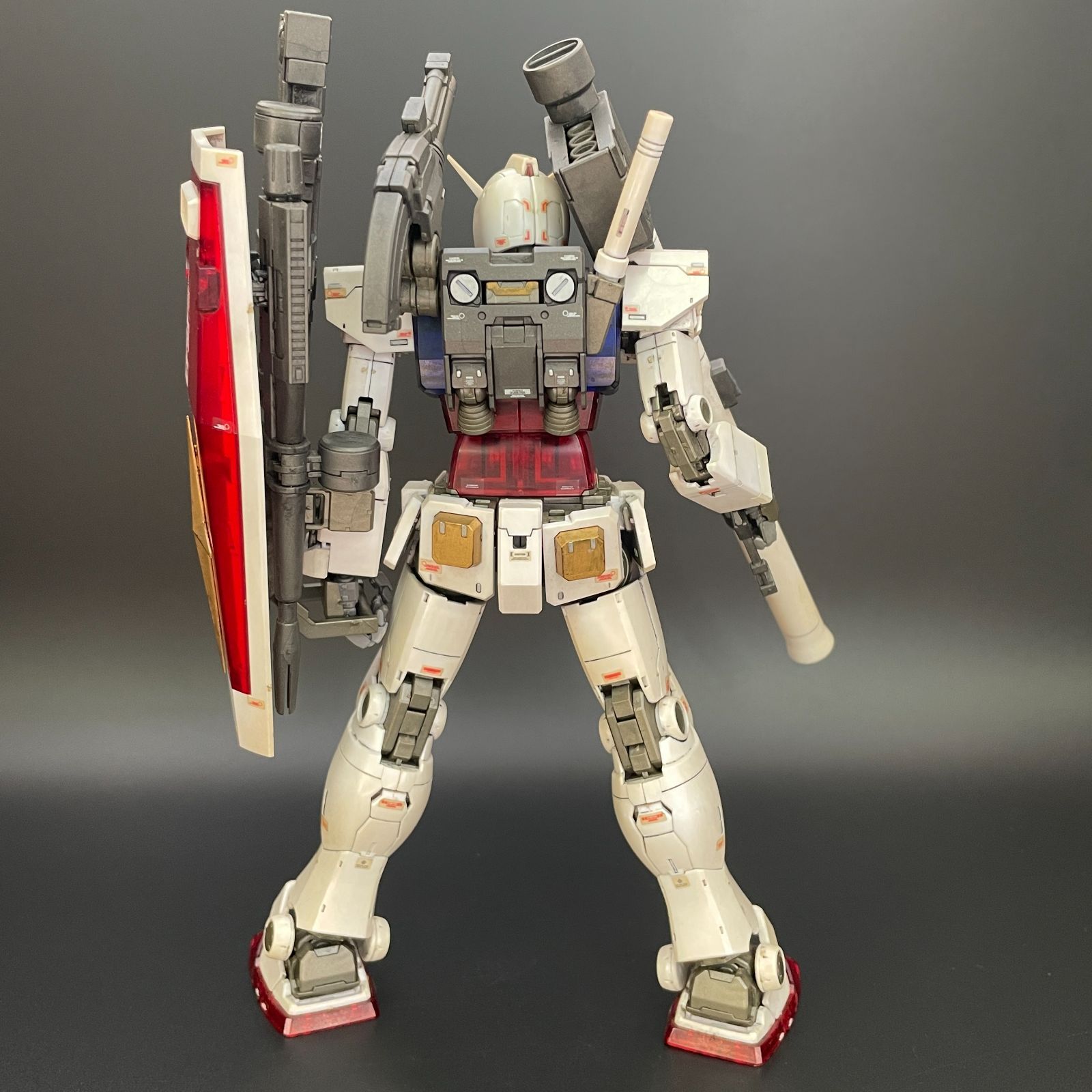 バンダイ MG 1／100 RX－78－02 ガンダムGUNDAM THE O… ガンプラ【中古