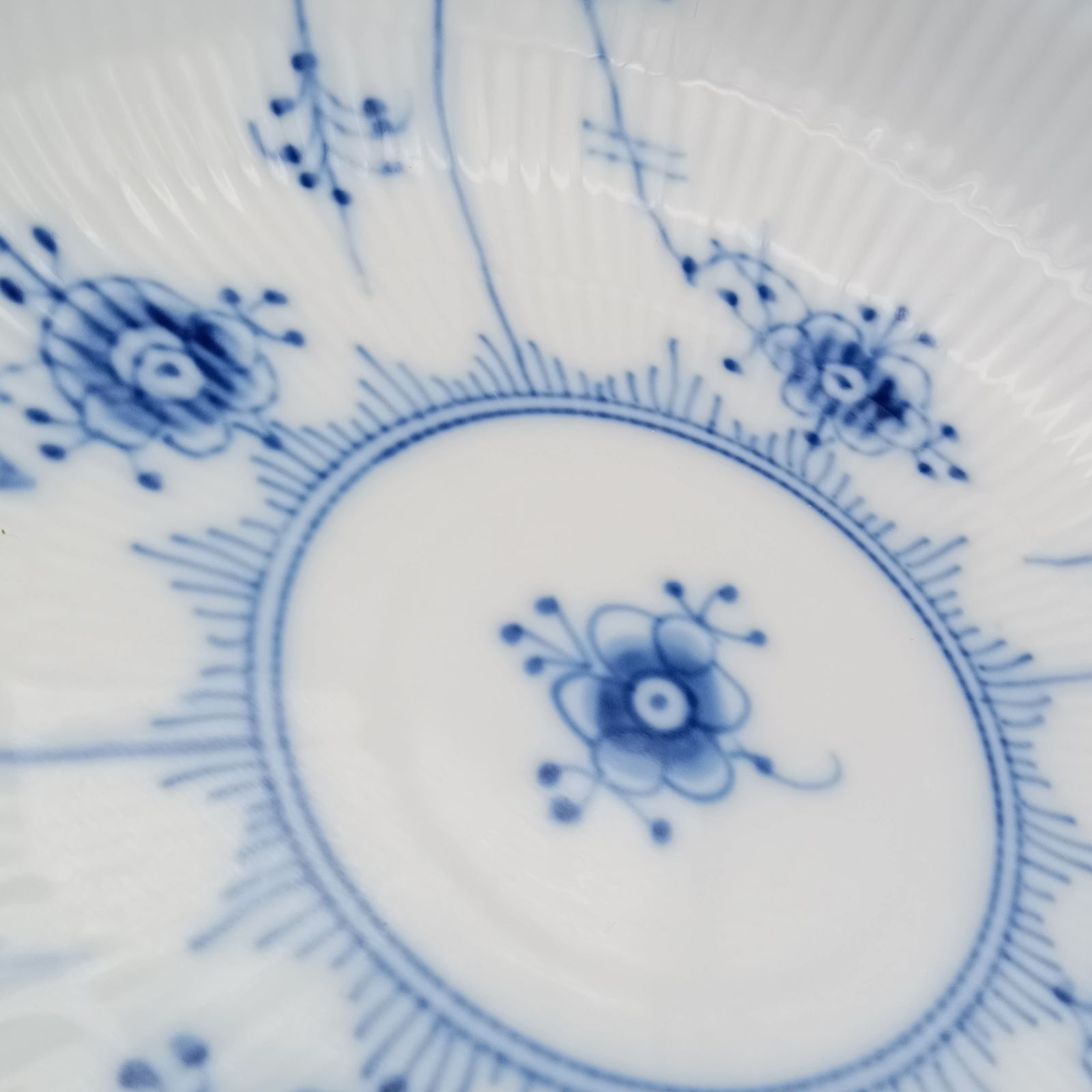 ロイヤルコペンハーゲン ブルーフルーテッド フルレース 深皿 ディープ