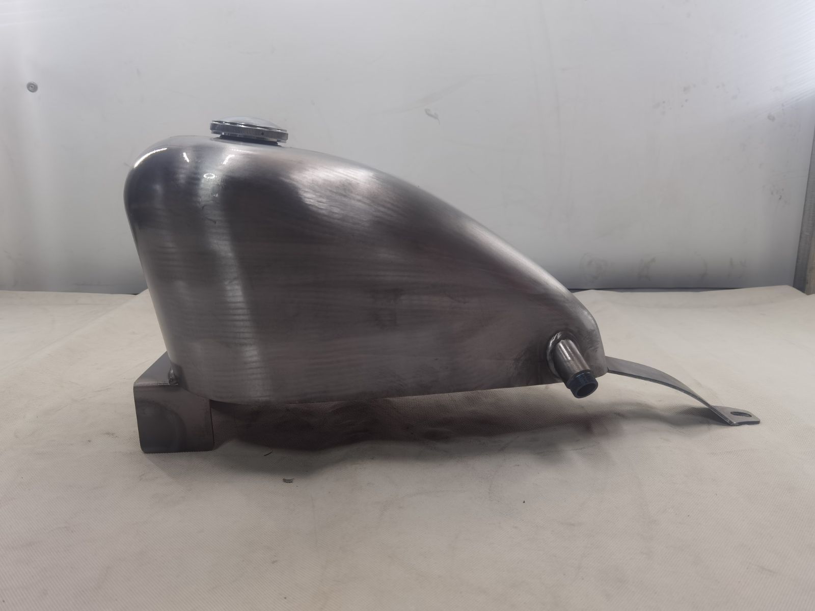 T-148 ８L ホンダ HONDA シャドウスラッシャー Shadow Slasher 400 750用 スポーツスタータンク タンク製作工房