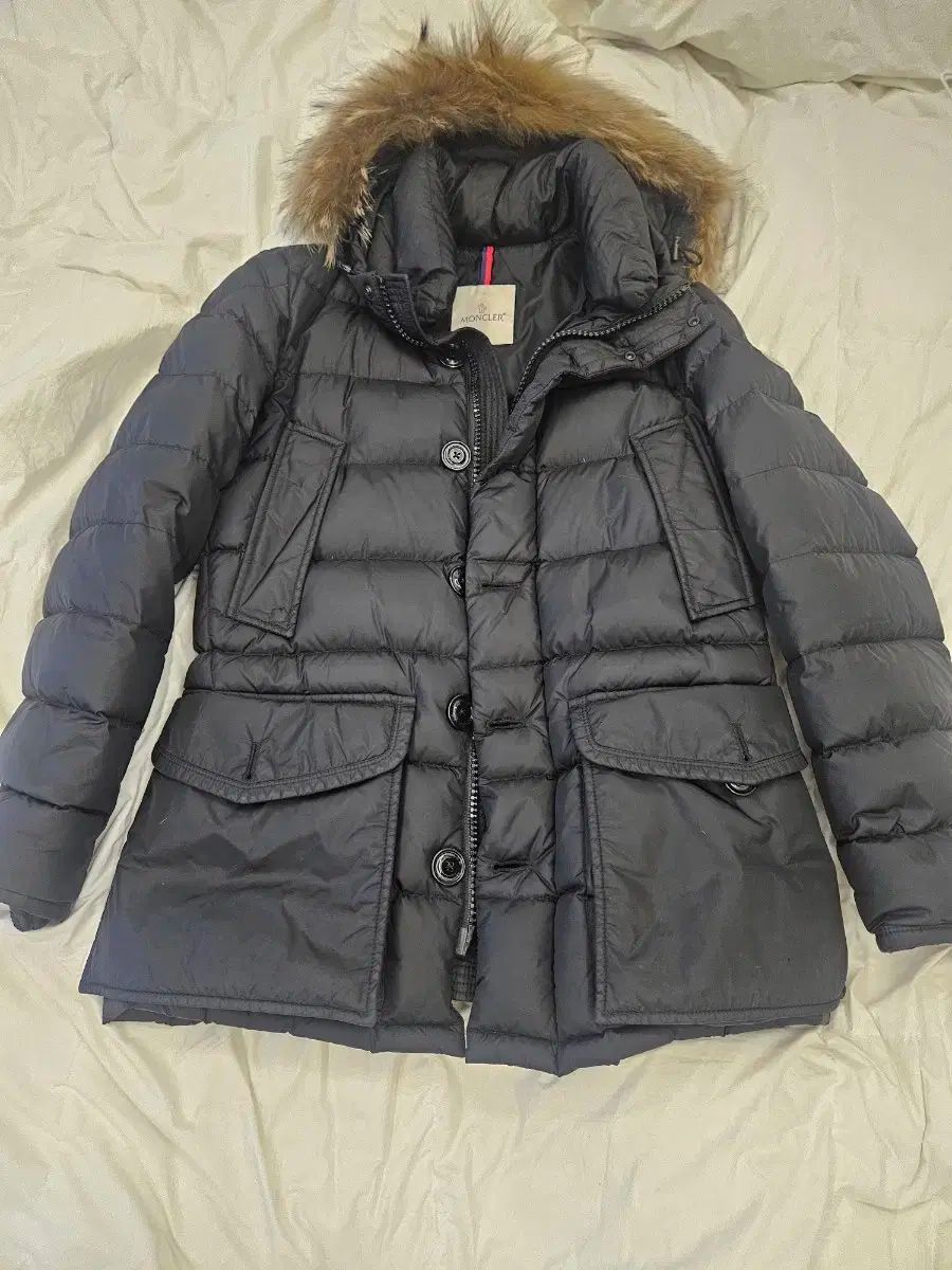 MONCLER(モンクレール) ダウンジャケット