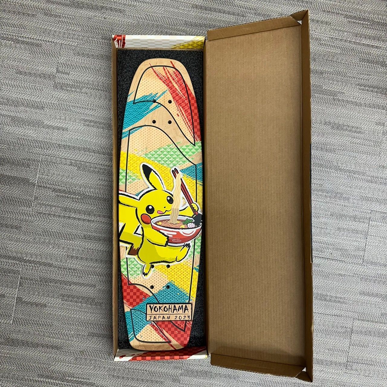500個限定、未開封】 wcs2023 スケートボード ピカチュウ 500枚限定