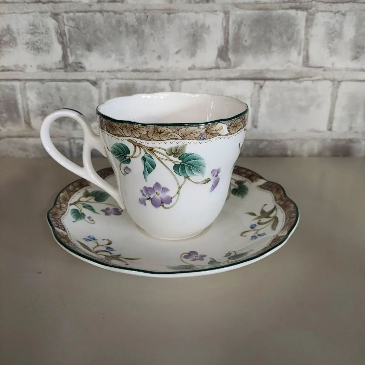 Noritake Primachina ノリタケ プリマチャイナ 人気 スミレ柄 カップ