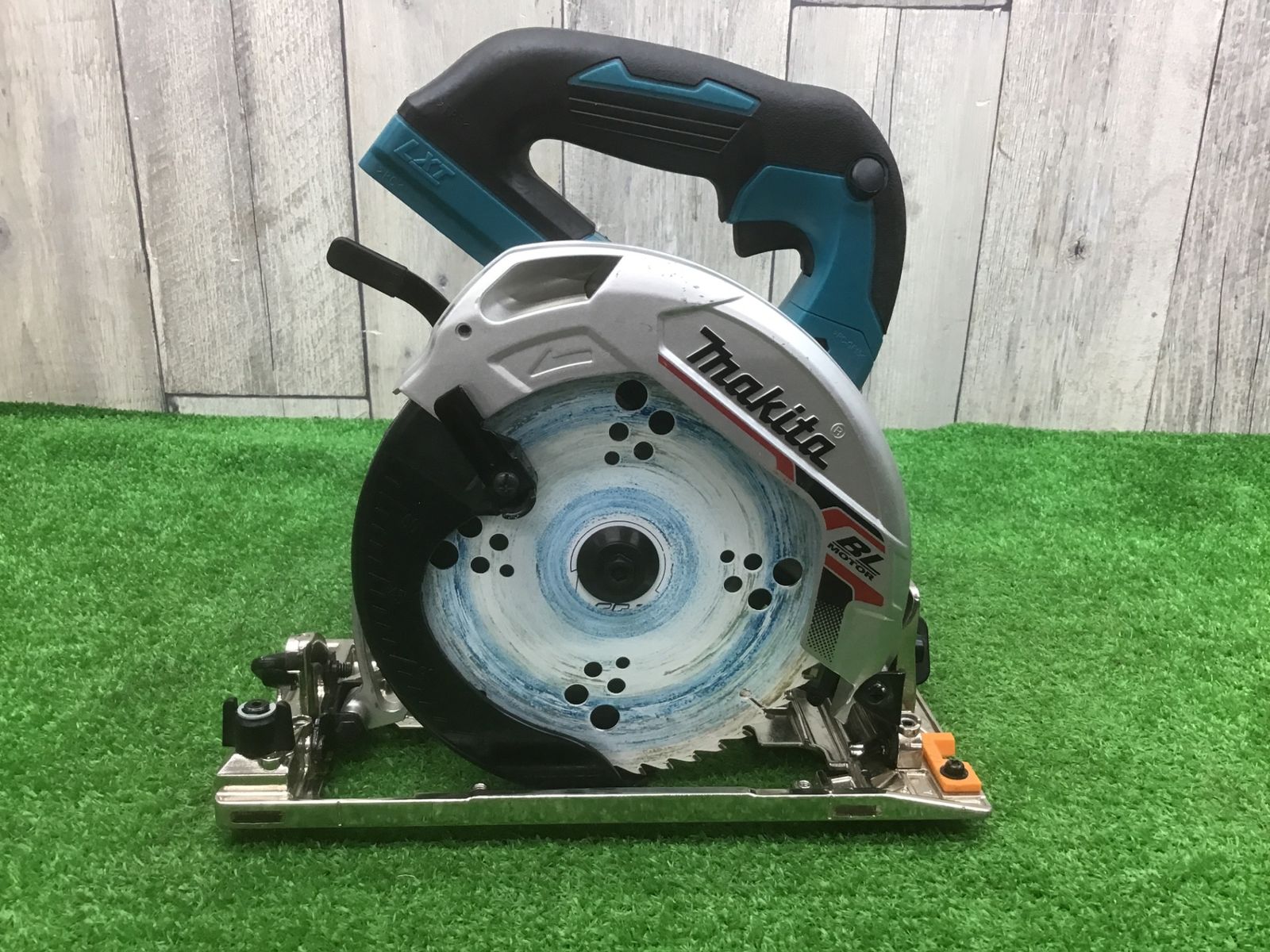 動作品 マキタmakita♪165mm♪18vコードレス丸のこ HS631DZ♪本体のみ♪アクトツール富山店♪D
