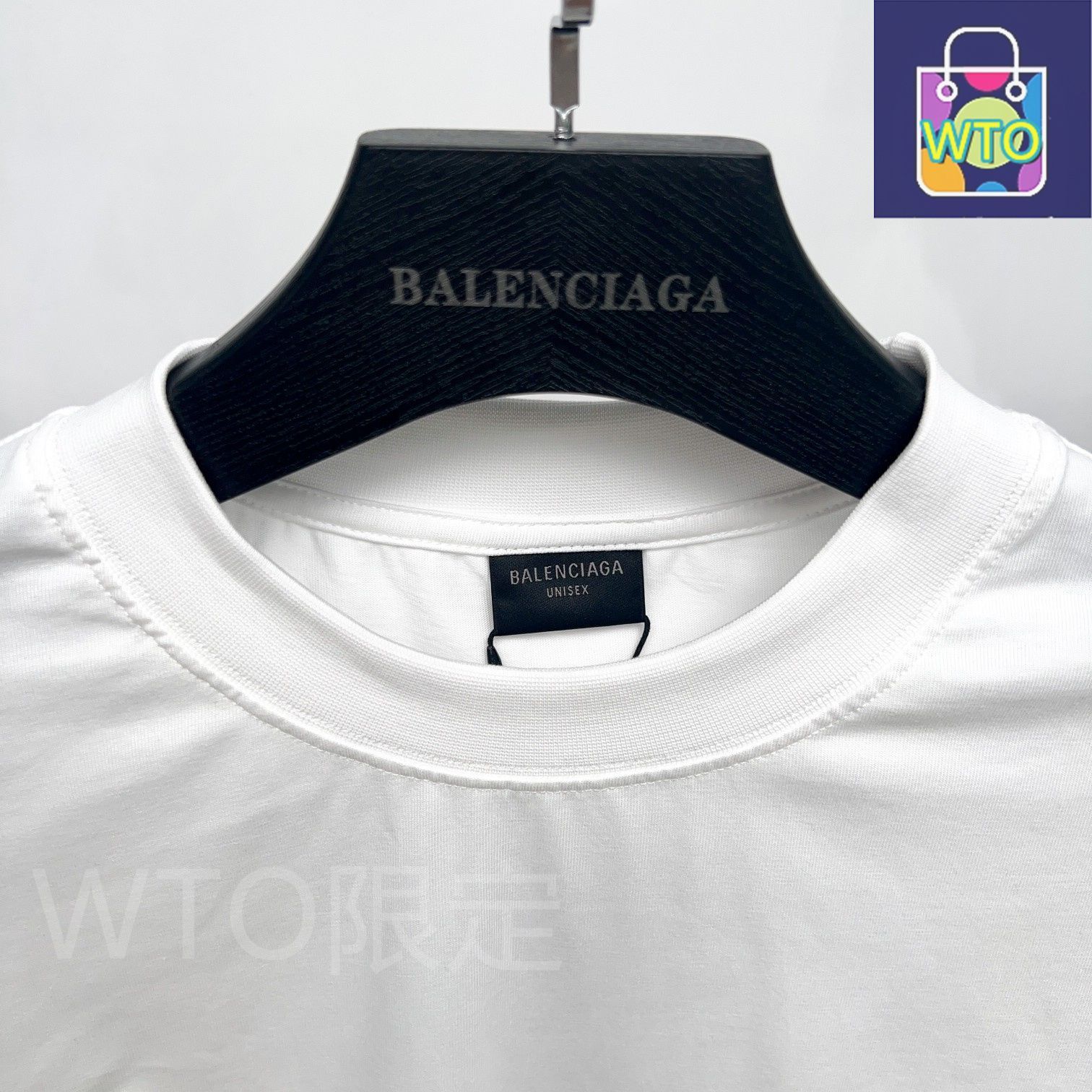BALENCIAGA ホワイト ロングスリーブ Tシャツ L 本日限定WTO】BALENCIAGA メンズ＆レディース ロングスリーブ T