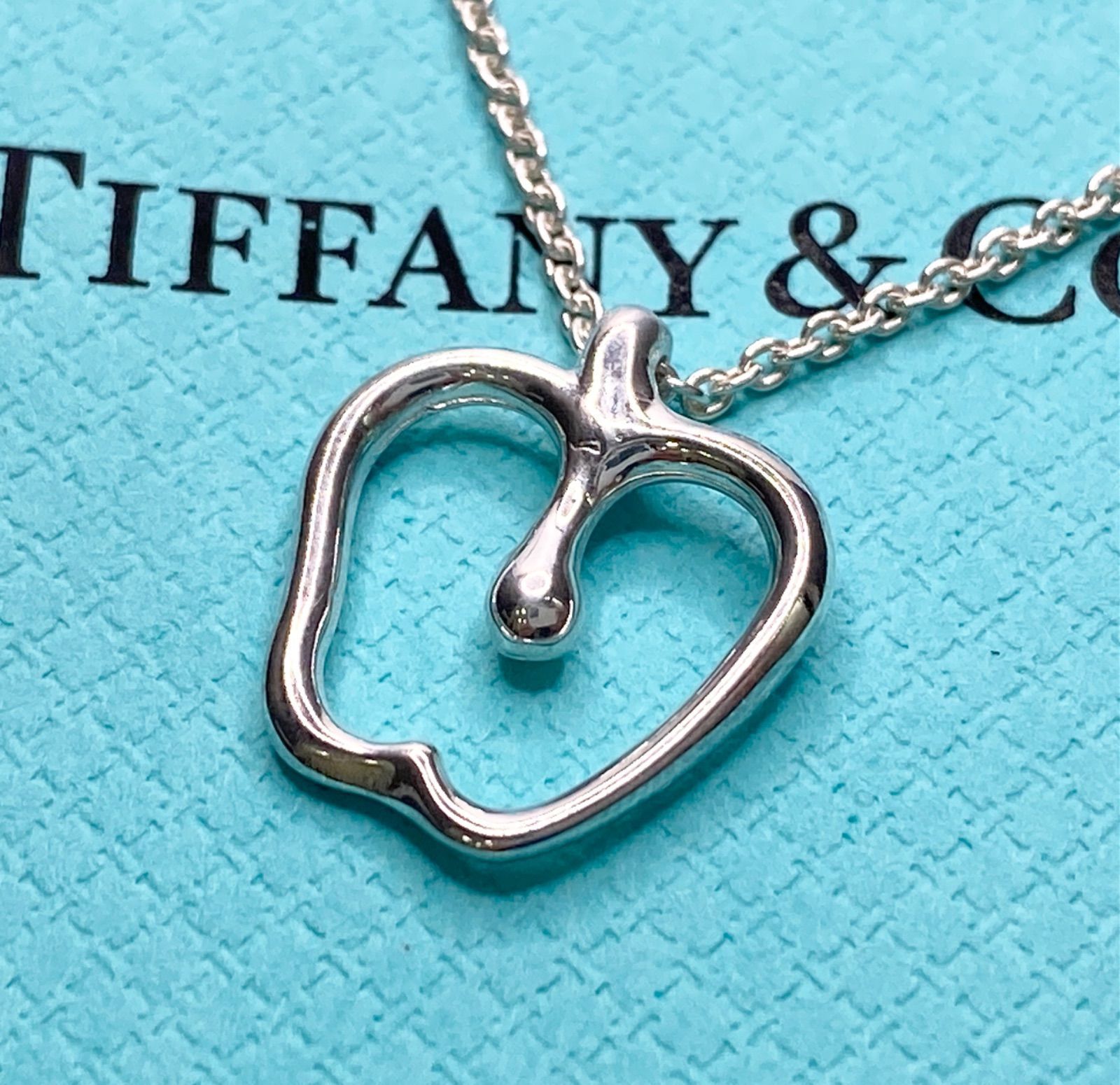 新品仕上げ済み】Tiffany ティファニー アップル ネックレス - メルカリ