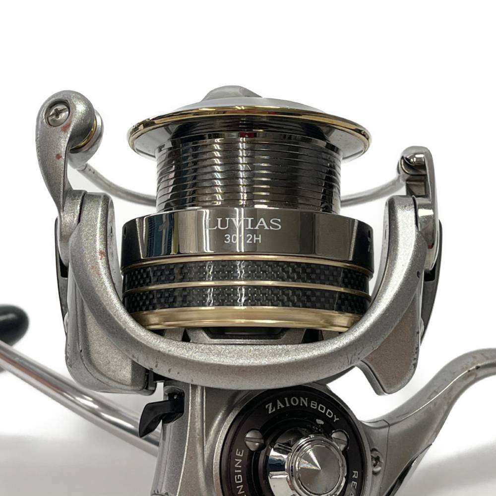 DAIWA ダイワ スピニングリール 12 LUVIAS 3012H 055976 傷や汚れあり-