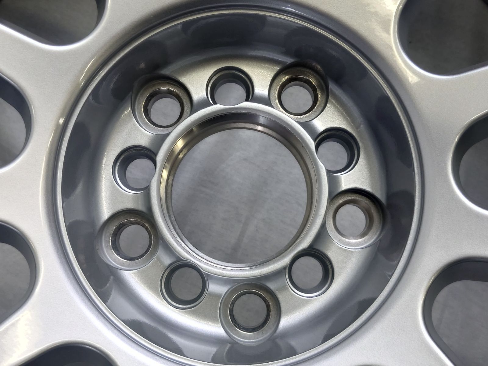 19インチ 8.5J
