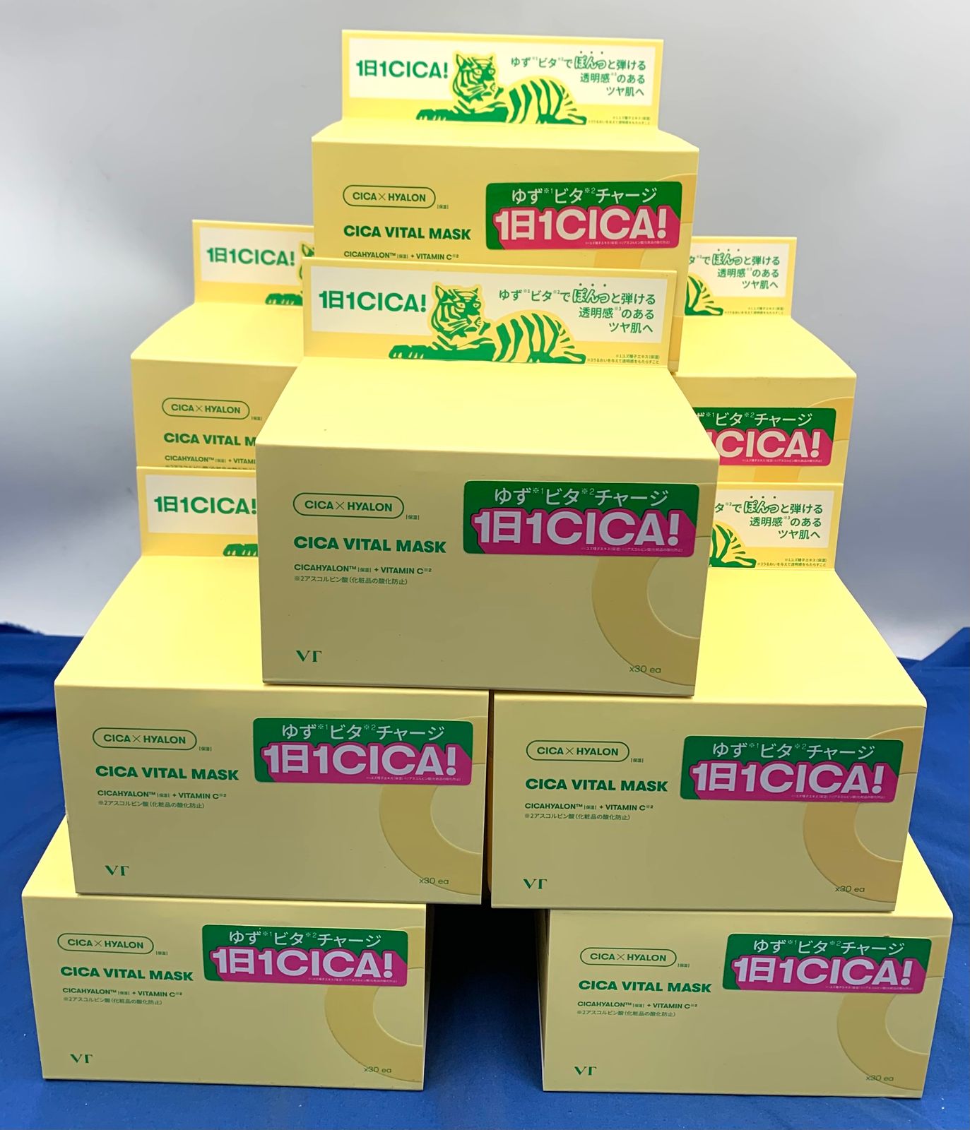 訳あり特価✨超有名アーティストの新作デッキ✨夢をテーマにした