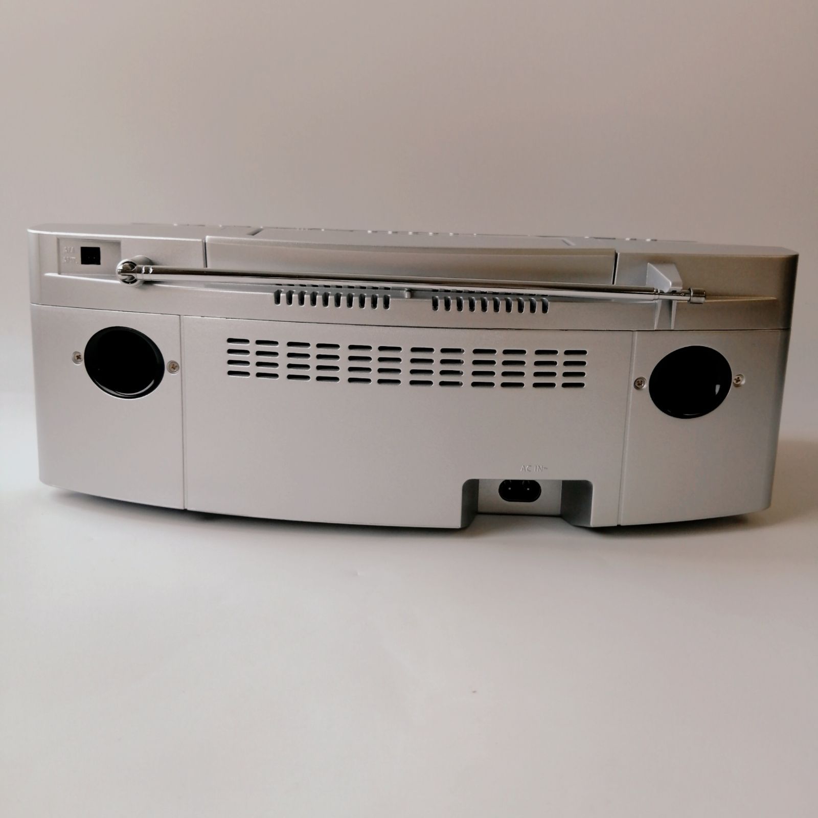 東芝 ハイレゾ対応SD/USB/CDラジオカセットレコーダー TY-AK2 シルバー