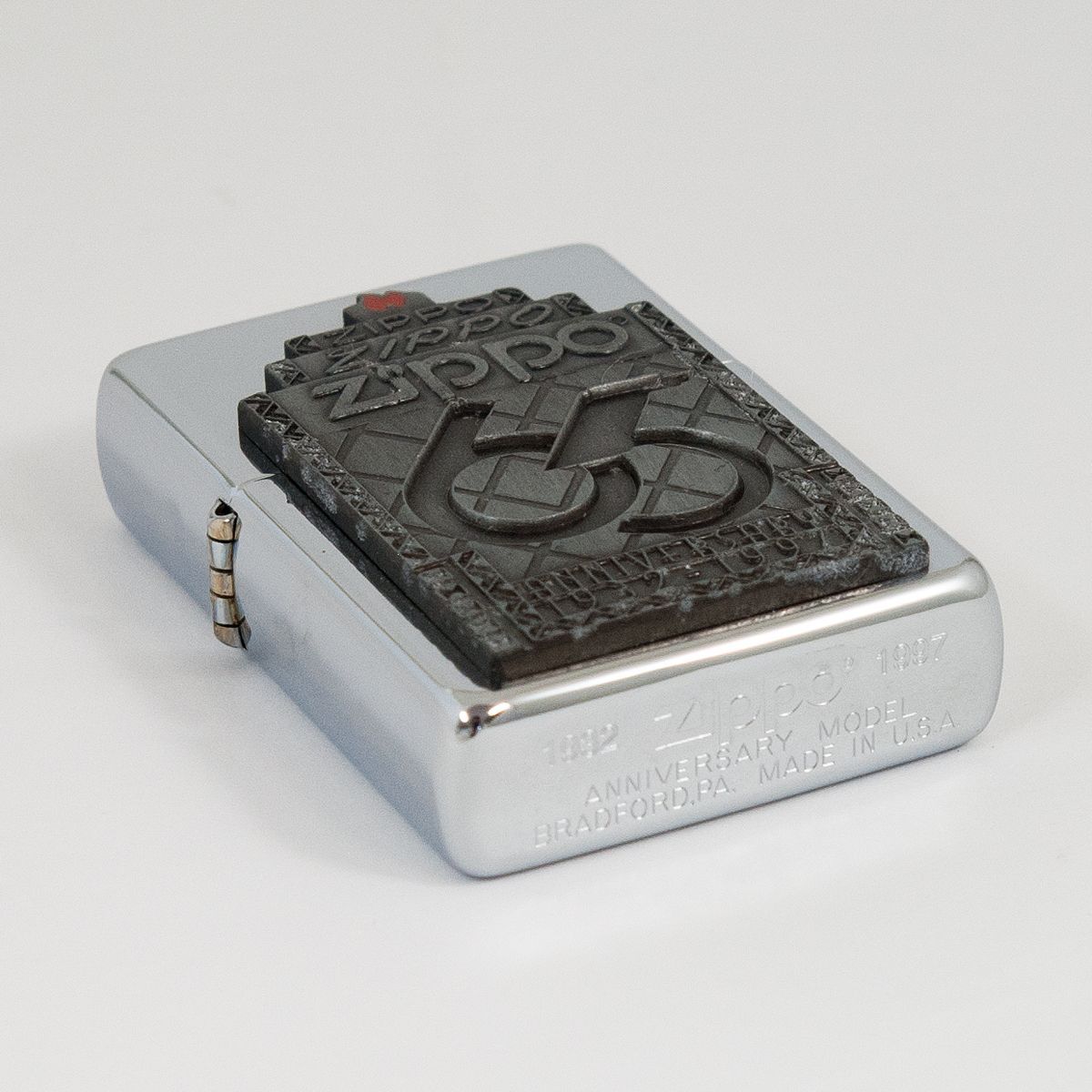 ZIPPO 65周年 1997年限定版 コレクターズアイテム メタル貼り付け
