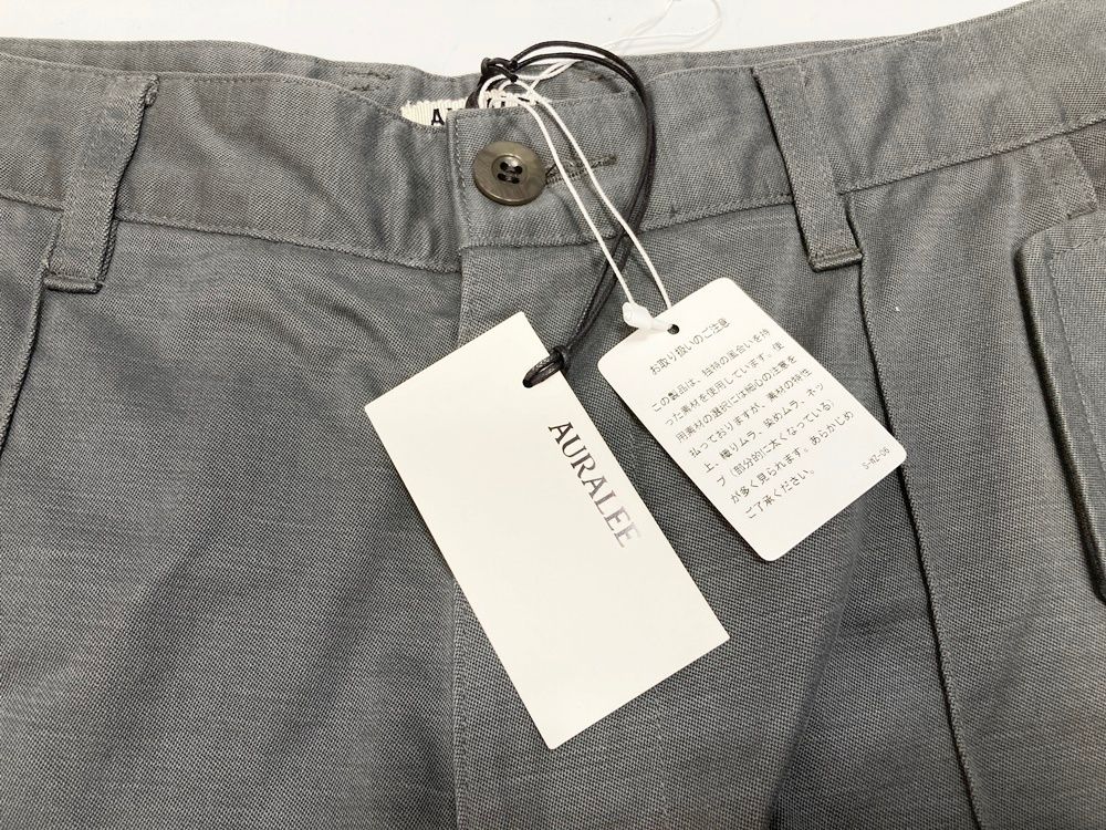 オーラリー AURALEE WASHED FINX BUGGY SATIN NARROW FIELD PANTS