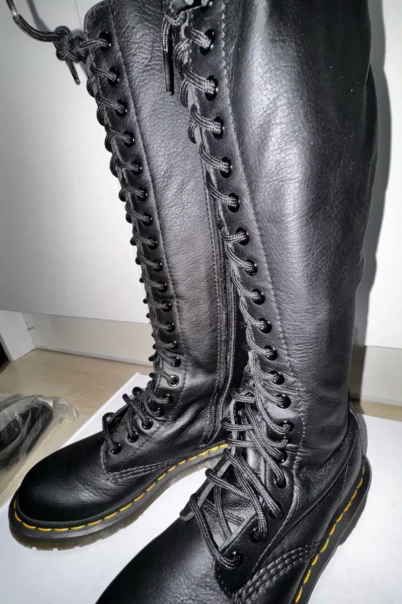 MARTENS