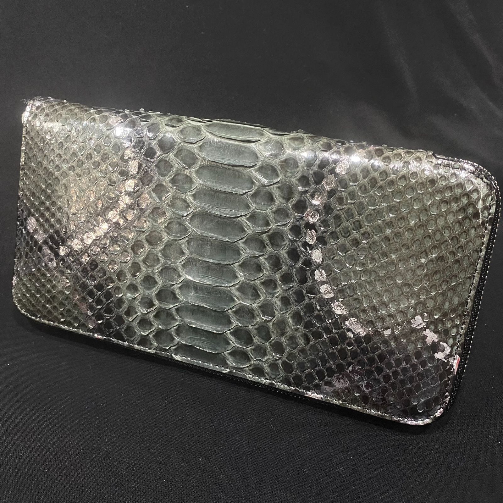 パイソン 長財布