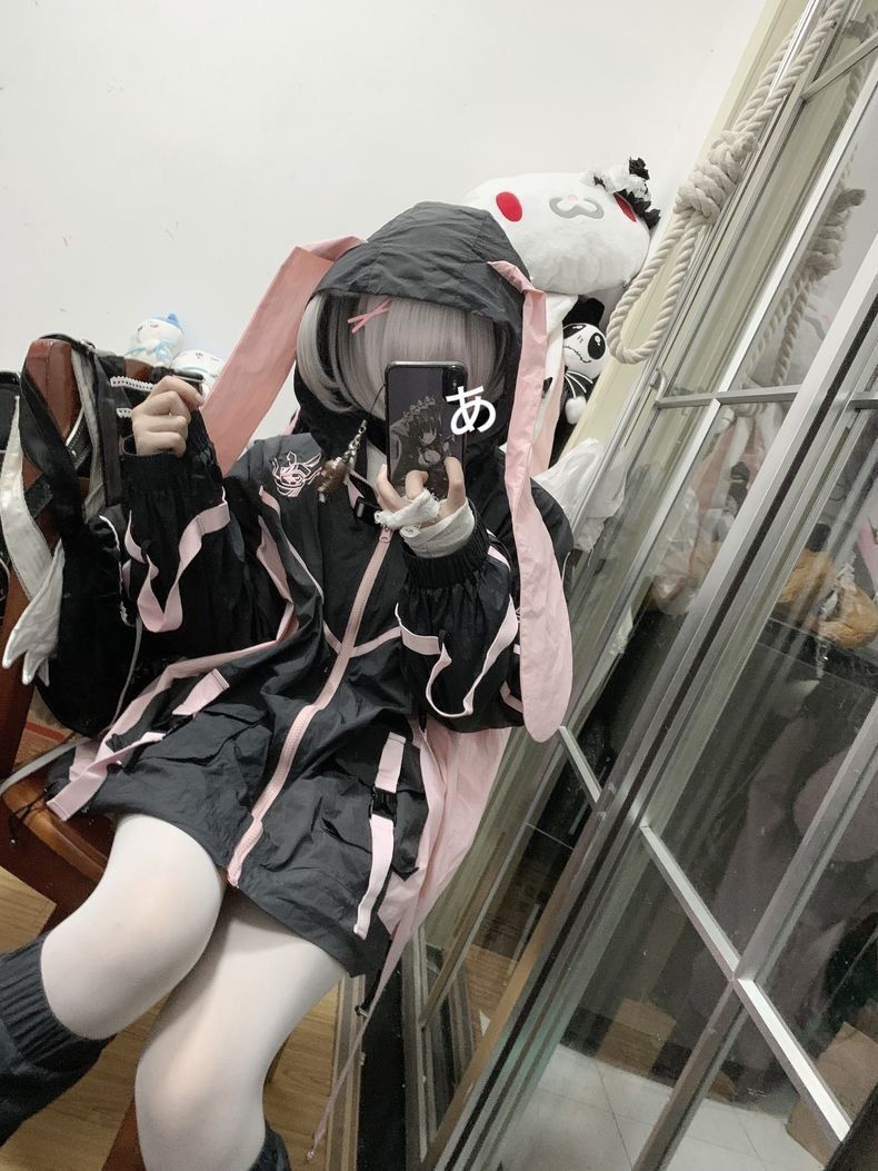 うさ耳 フード付き ブラック ピンク サブカル 服 セットアップ オーバーサイズ 大きめ ゆったり 原宿 渋谷 10代 20代 ファッ