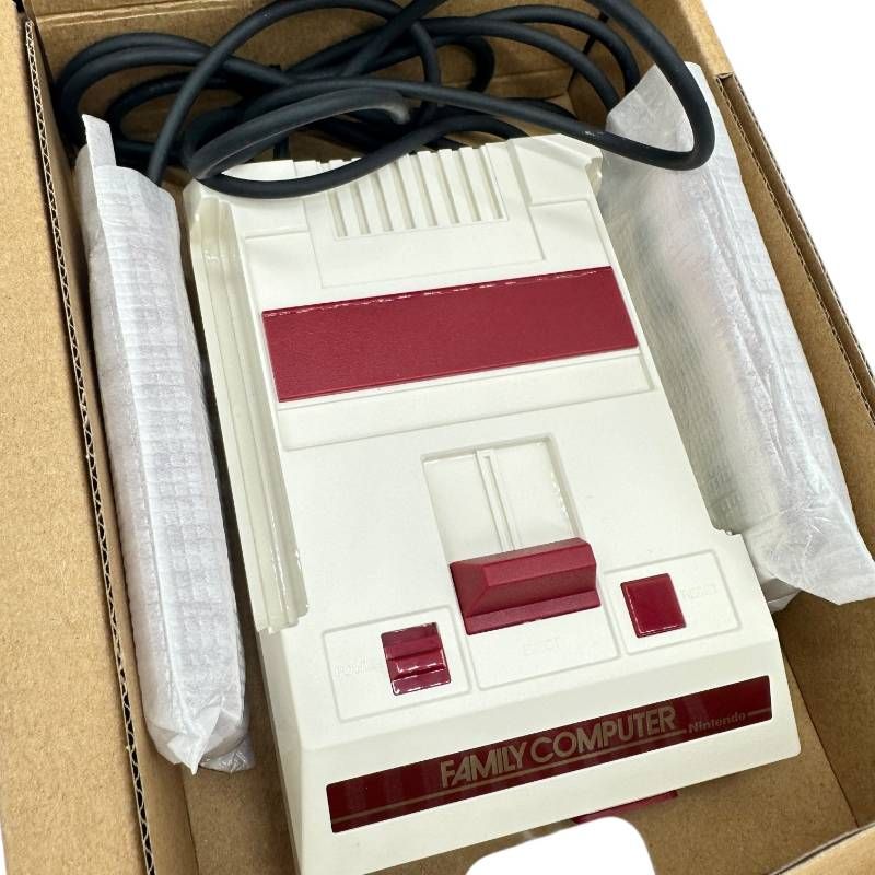 極美品 任天堂 クラシックミニ ファミリーコンピュータ CLV‑101 30本